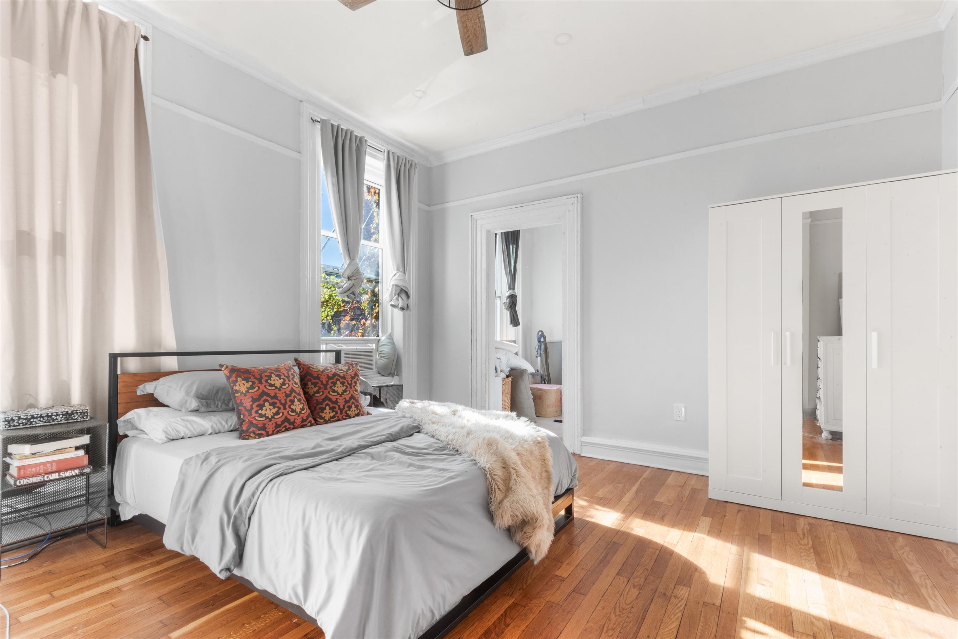 321 PACIFIC AVE Unit: 2