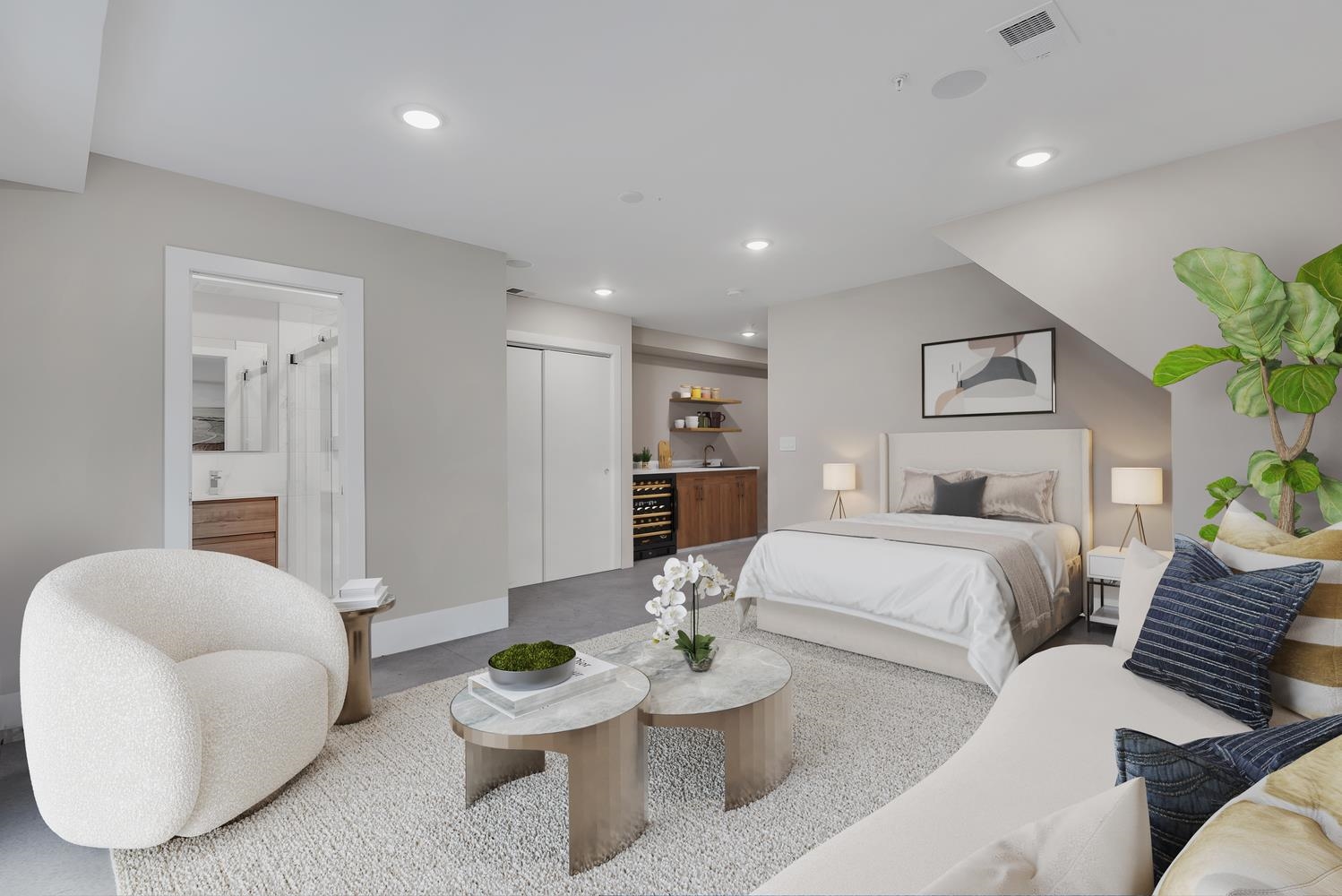 246 WEBSTER AVE Unit: 1