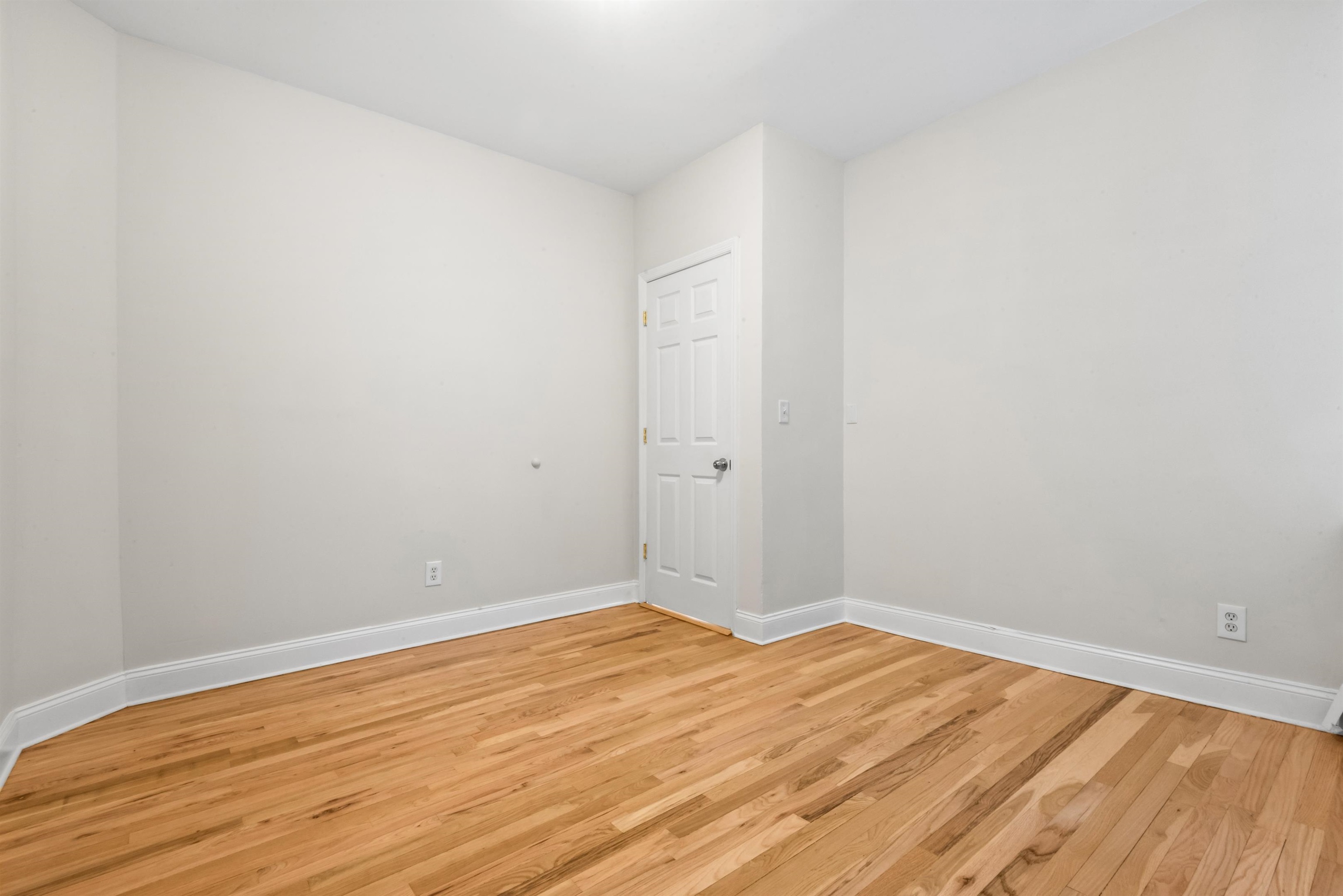 297 BARROW ST Unit: 32