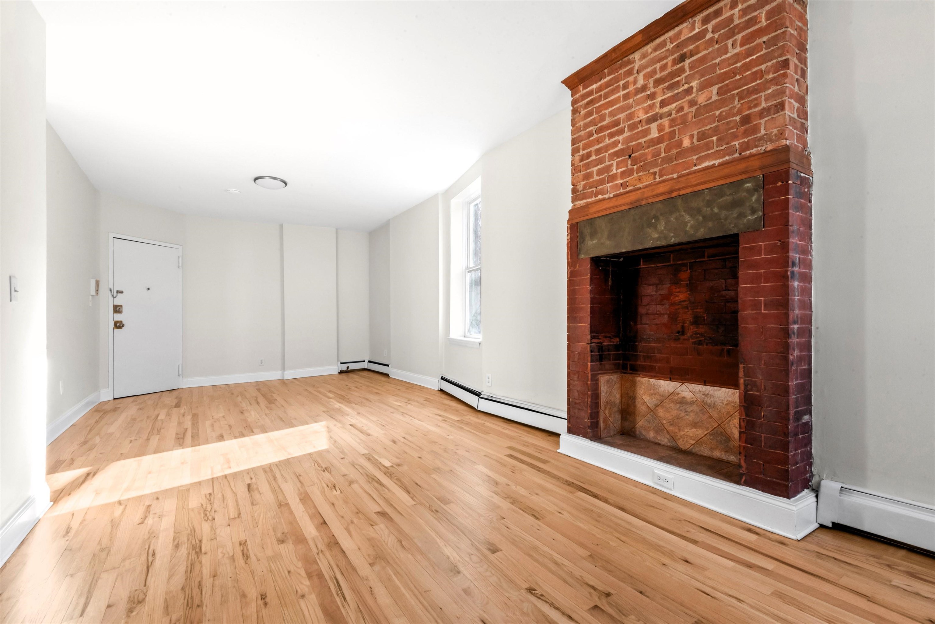 297 BARROW ST Unit: 32