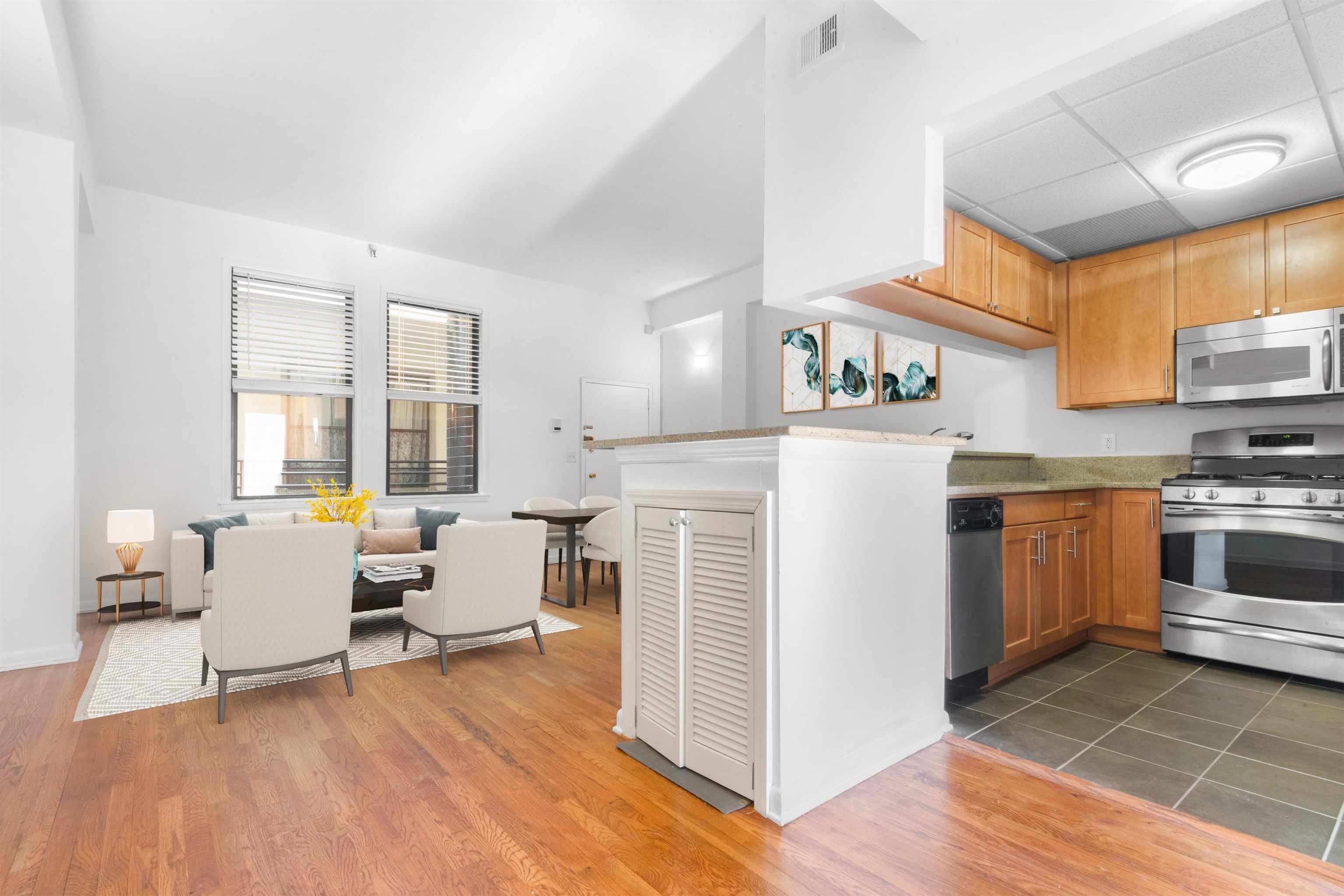 187 WAYNE ST Unit: 201C