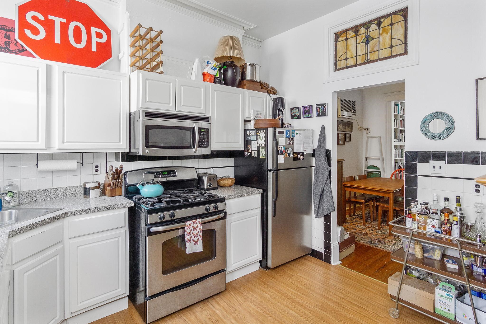 262 BARROW ST Unit: 2