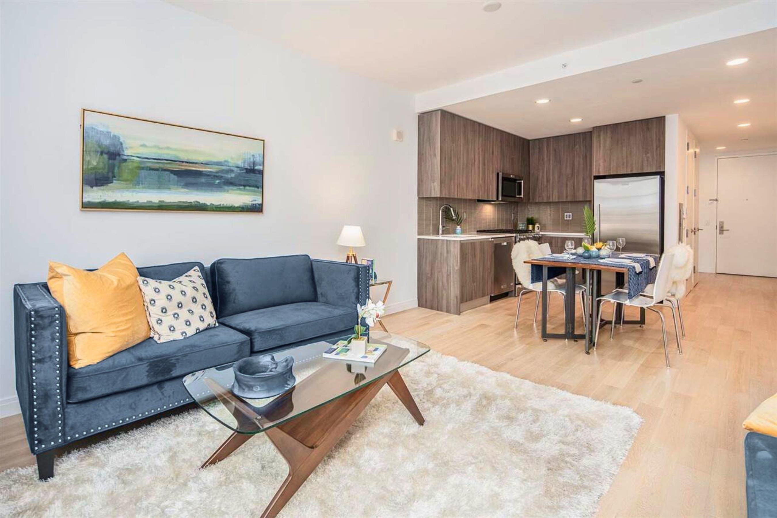 160 1ST ST Unit: 401