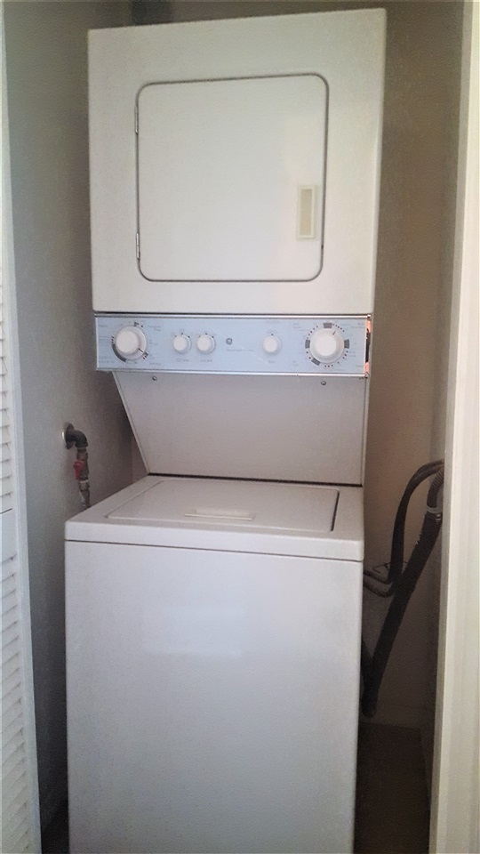 515 MANILA AVE Unit: 2L