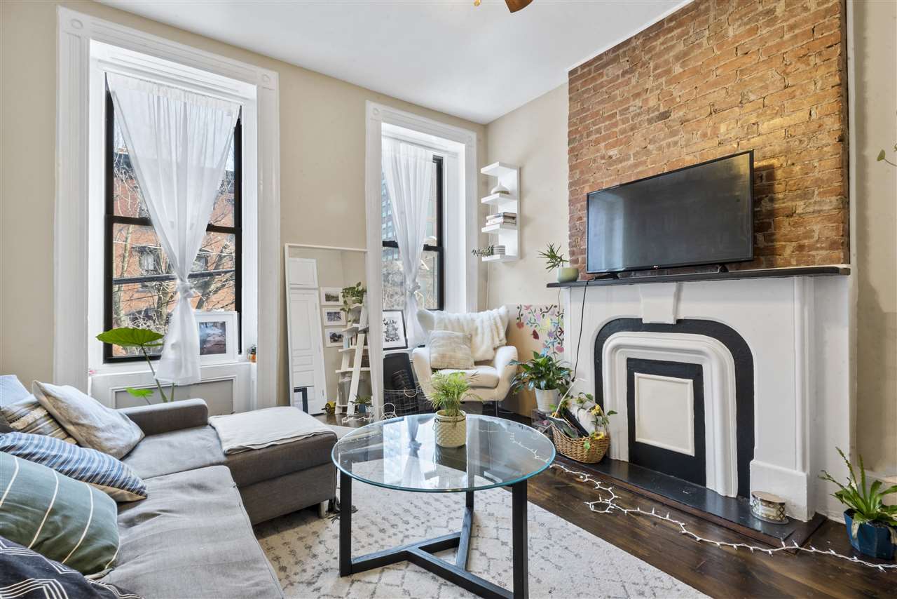 515 MANILA AVE Unit: 2L