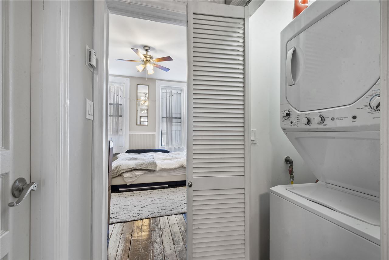 515 MANILA AVE Unit: 2L