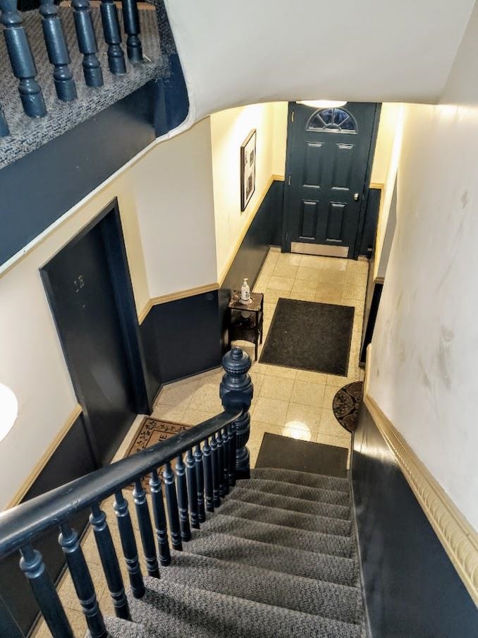 496 PAVONIA AVE Unit: B4