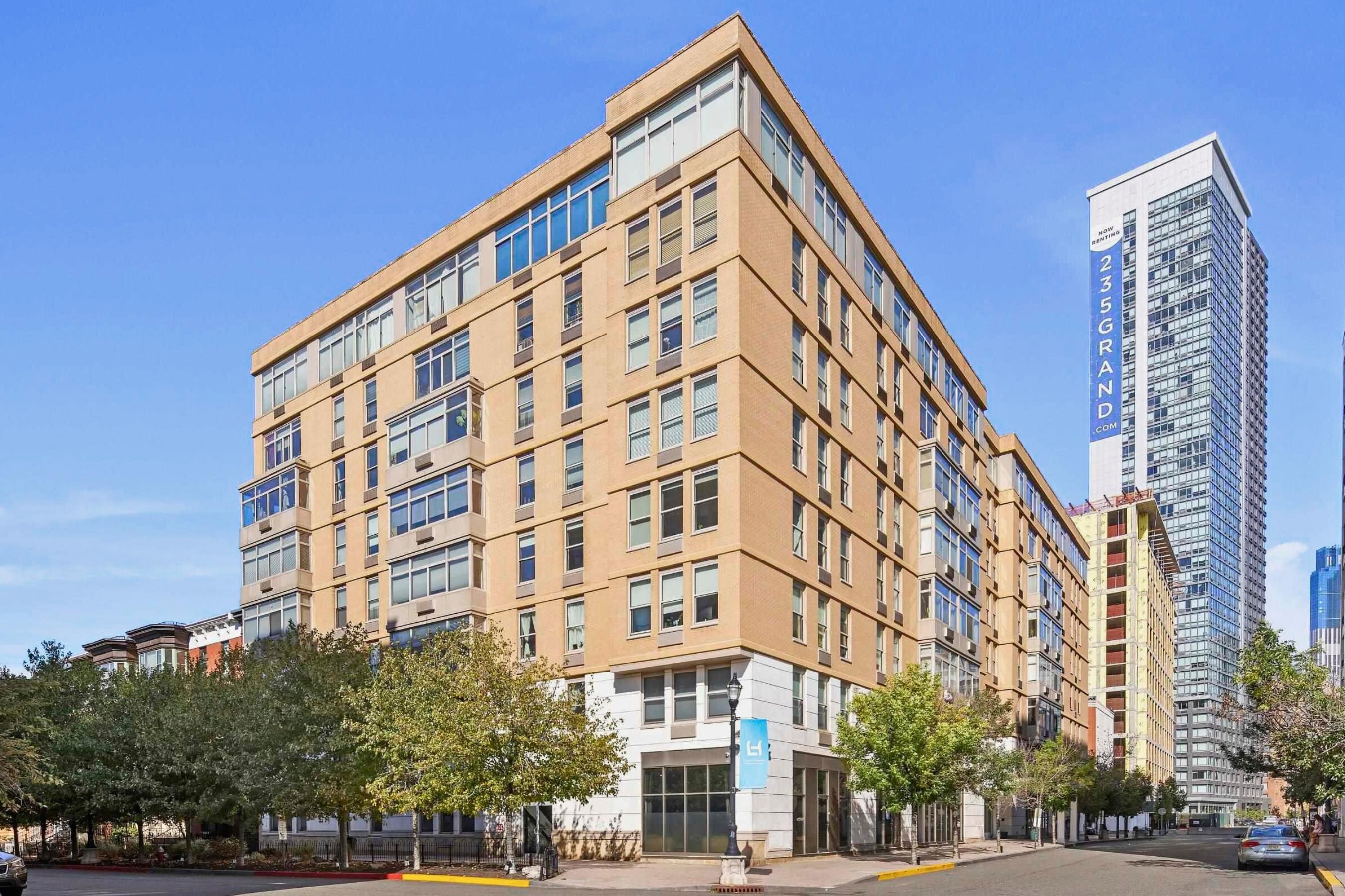 10 REGENT ST Unit: 704