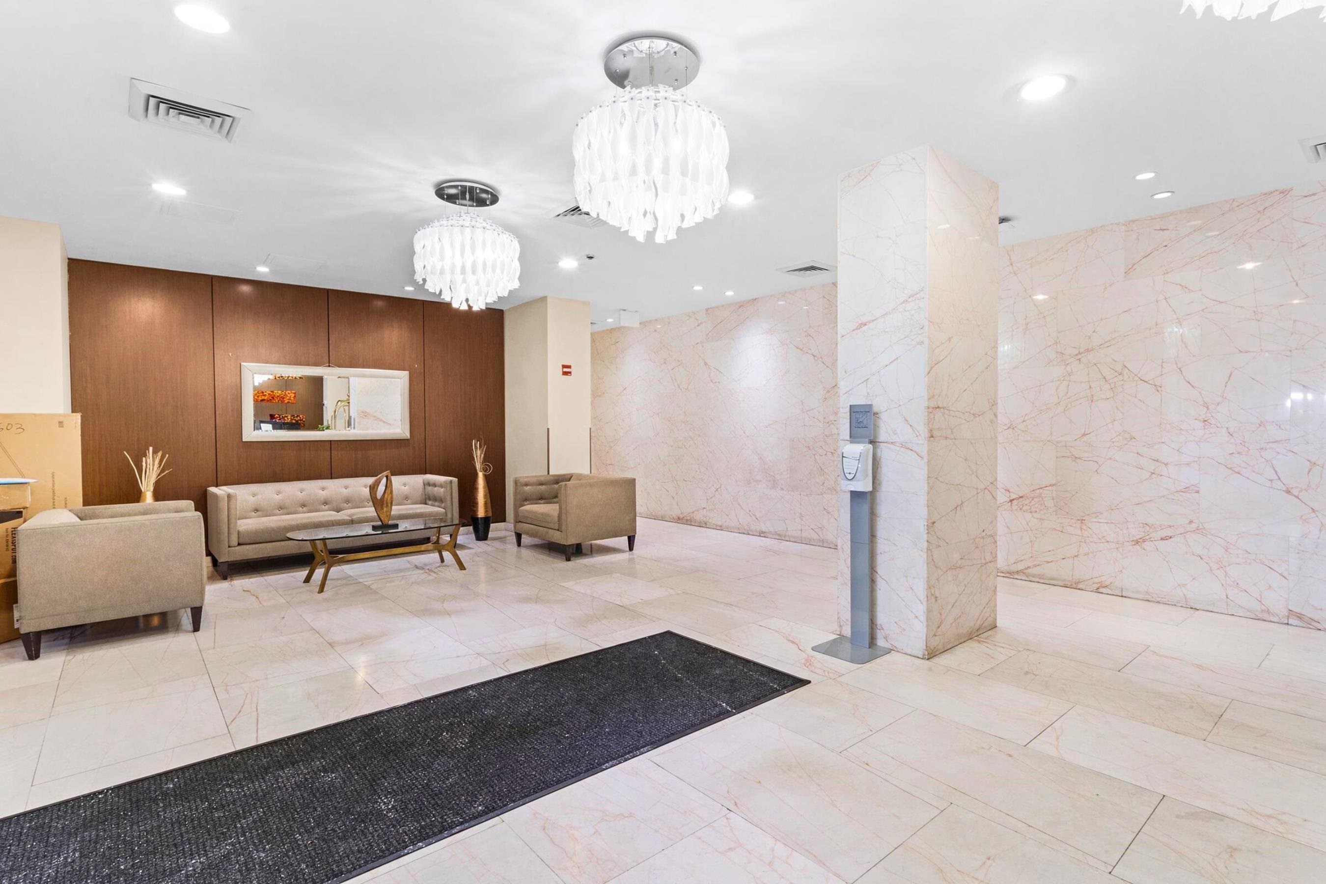 10 REGENT ST Unit: 704