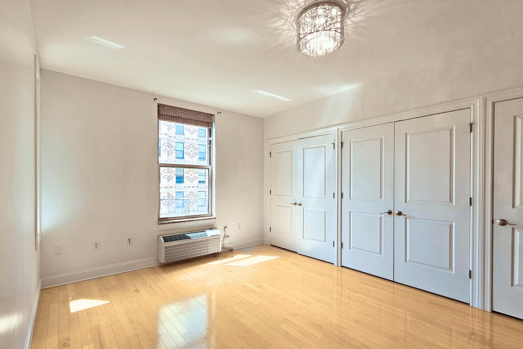 10 REGENT ST Unit: 704