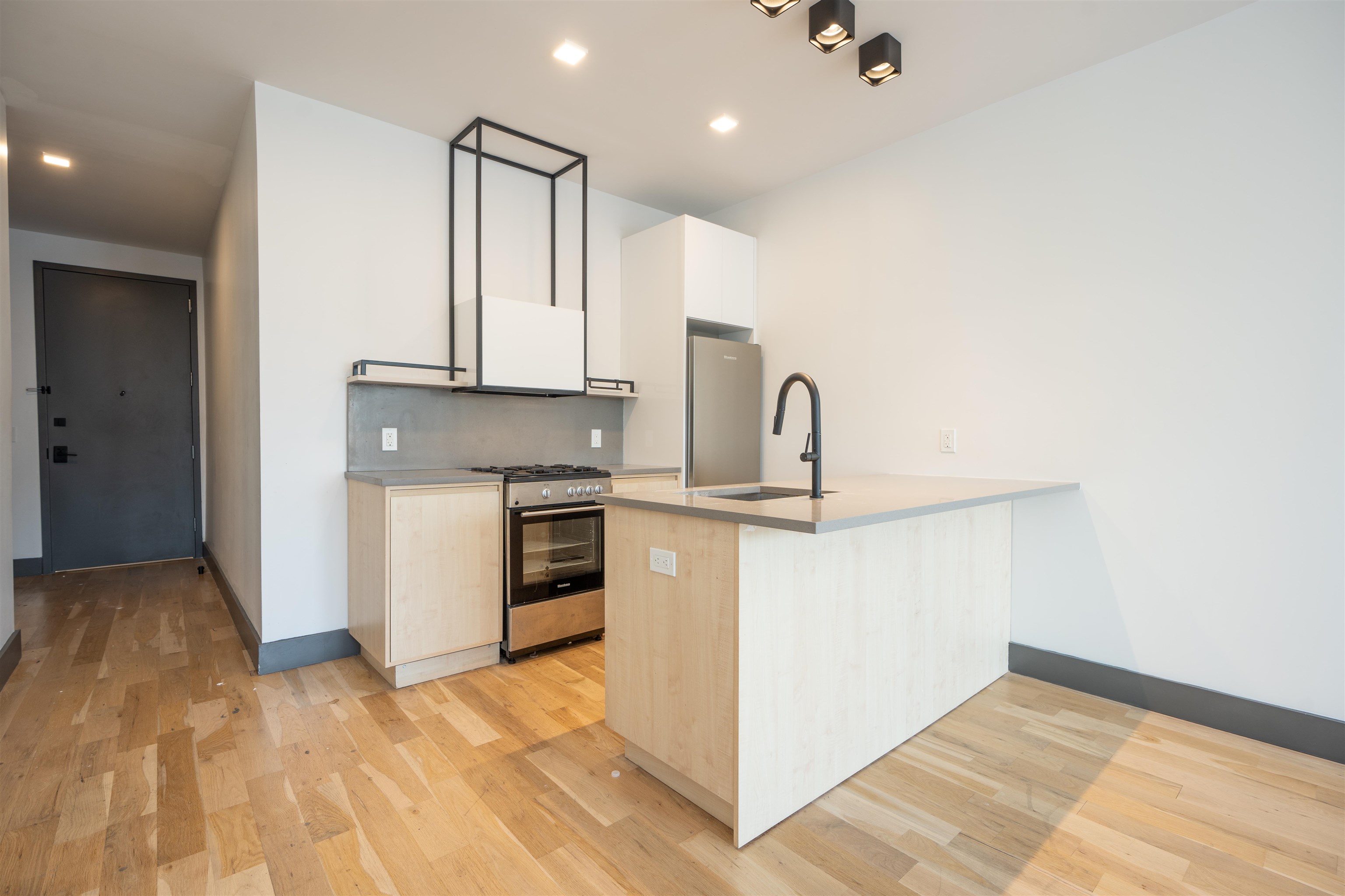 424 ARLINGTON AVE Unit: 408