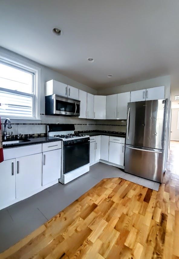 422 BALDWIN AVE Unit: 2