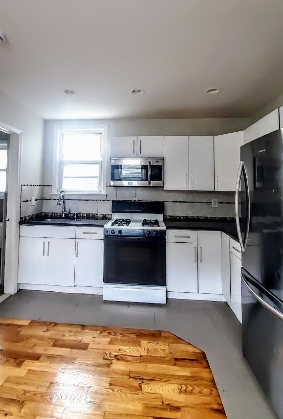 422 BALDWIN AVE Unit: 2