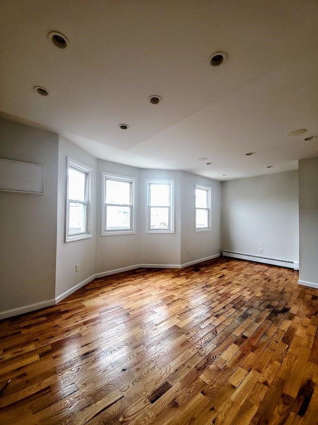 422 BALDWIN AVE Unit: 2