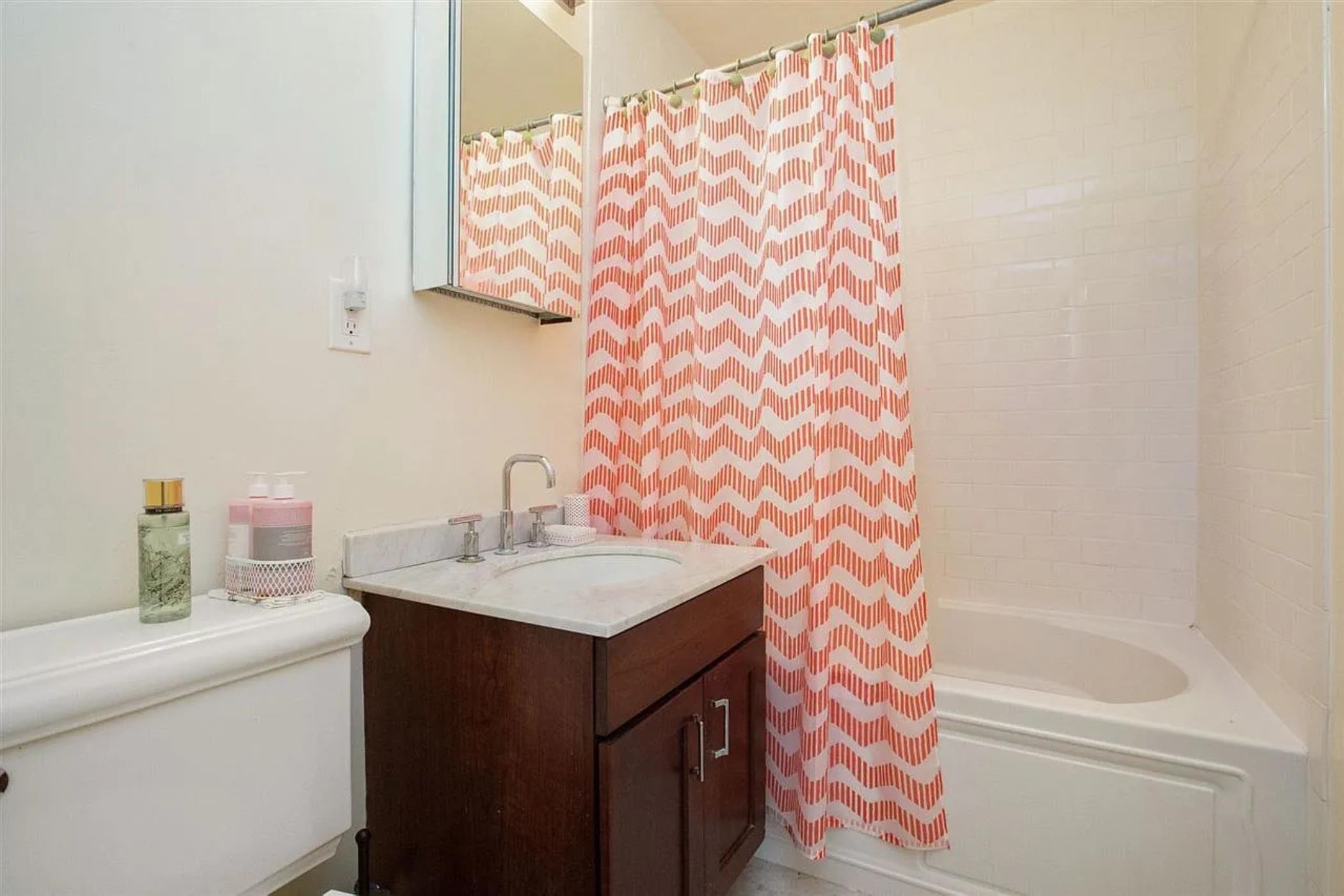 341 MONMOUTH ST Unit: 306D