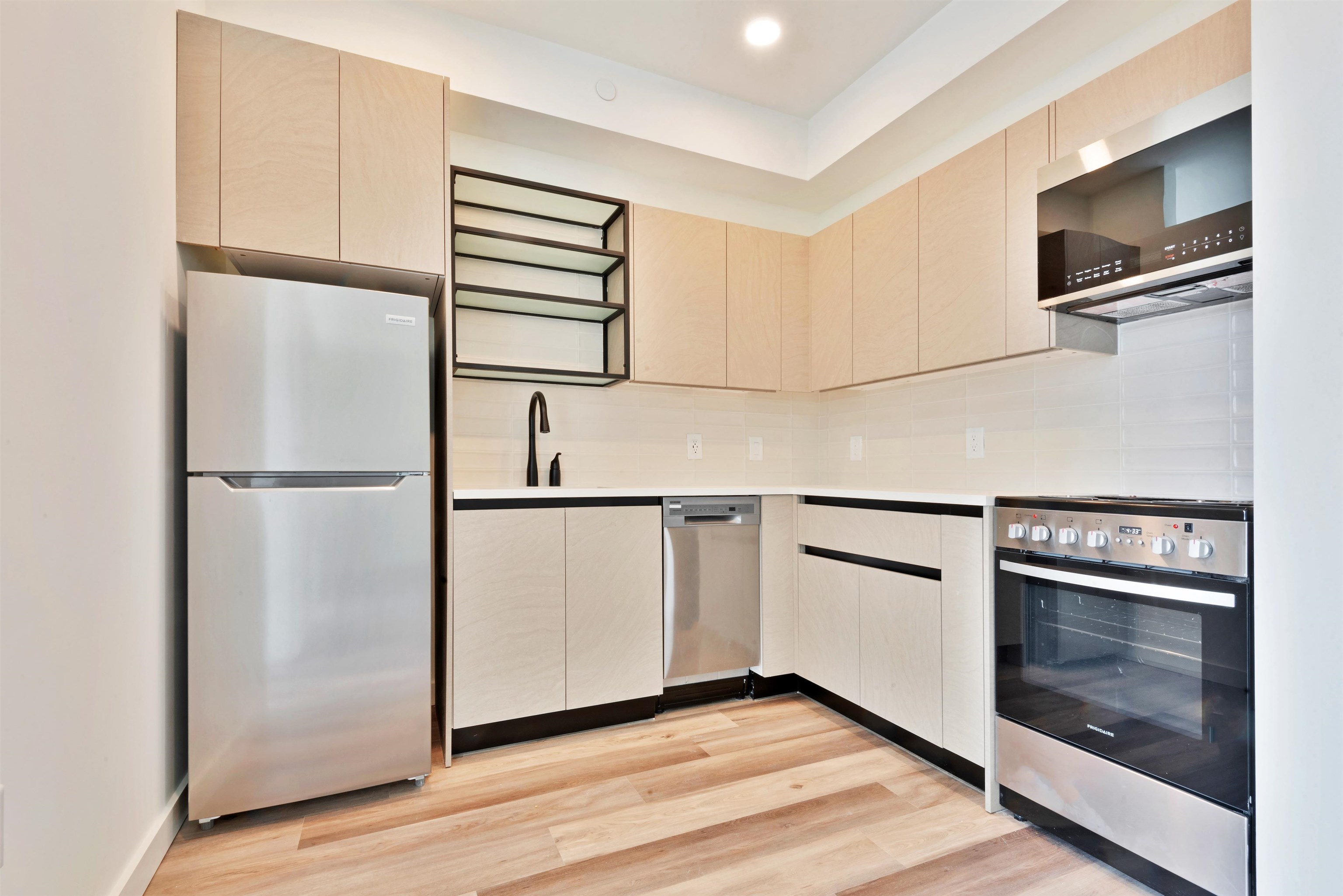 55 JORDAN AVE Unit: 1490