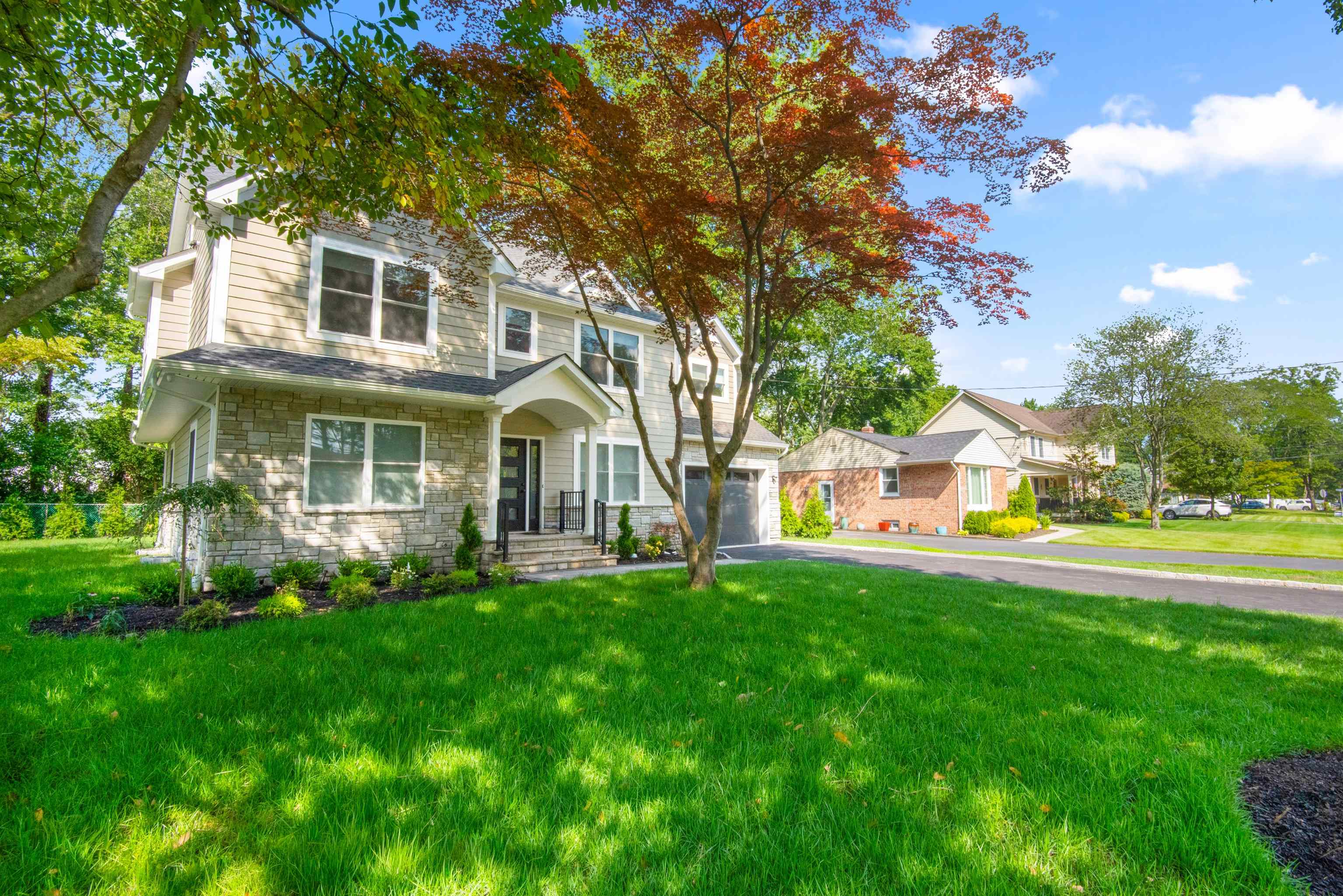 1283 RAHWAY AVE