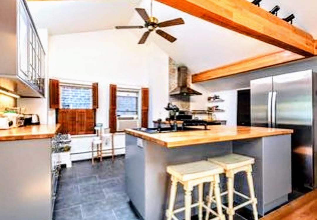 56 MERCER ST Unit: 2