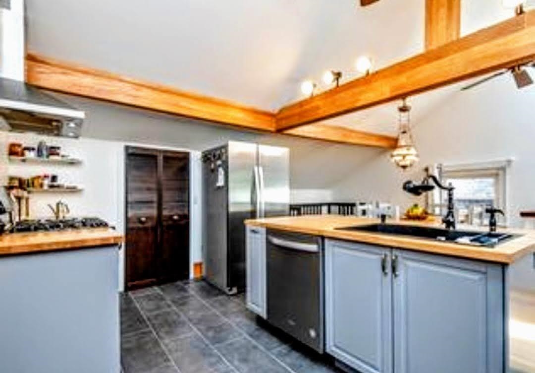 56 MERCER ST Unit: 2