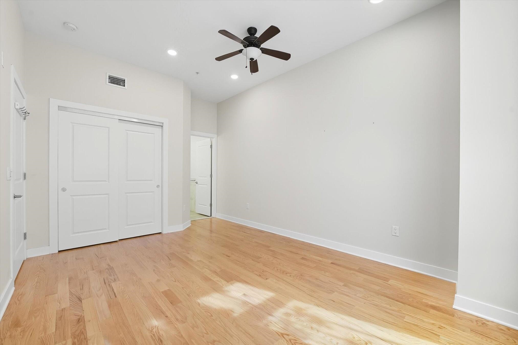 251 NEWARK AVE Unit: 2-C