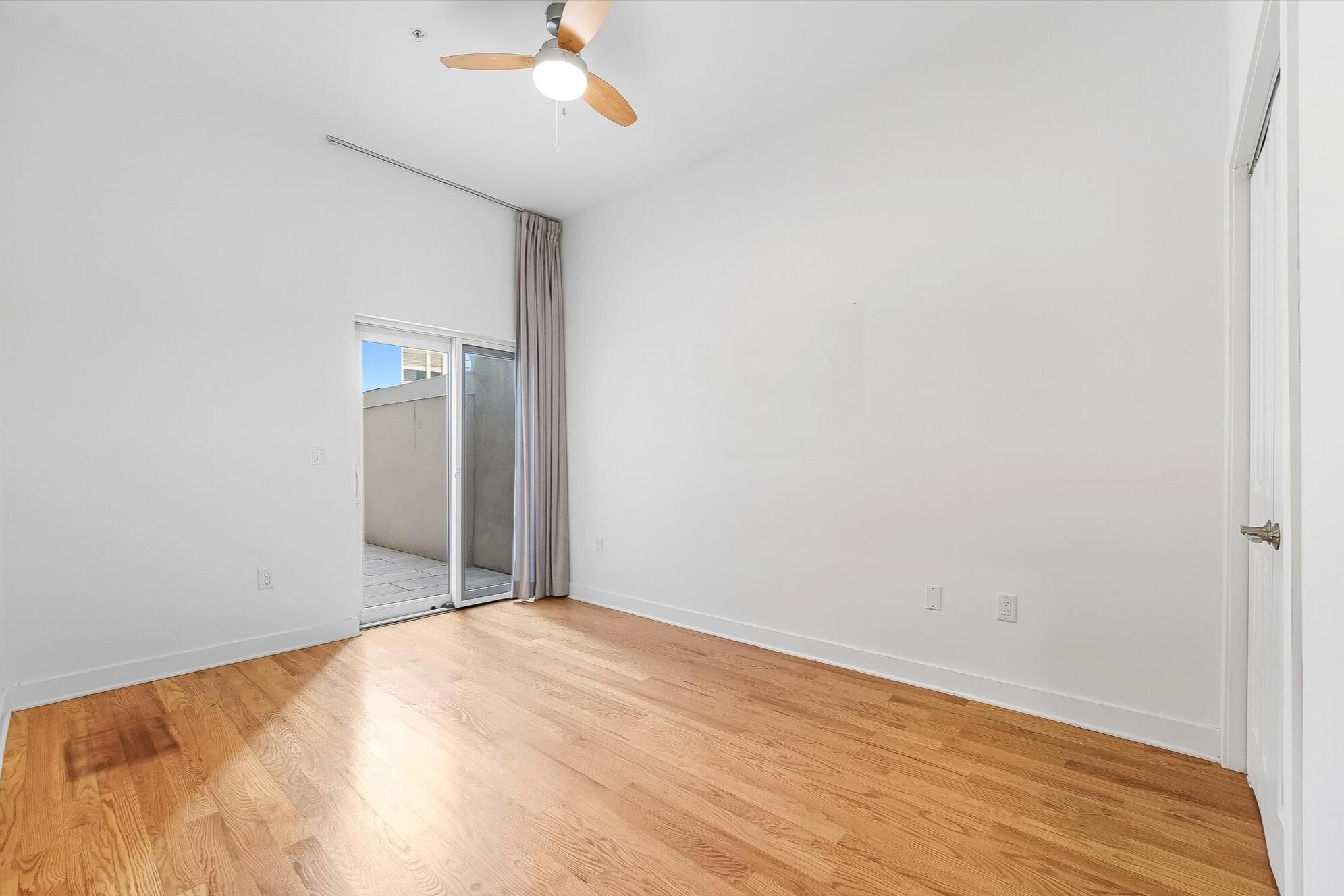 251 NEWARK AVE Unit: 2-C