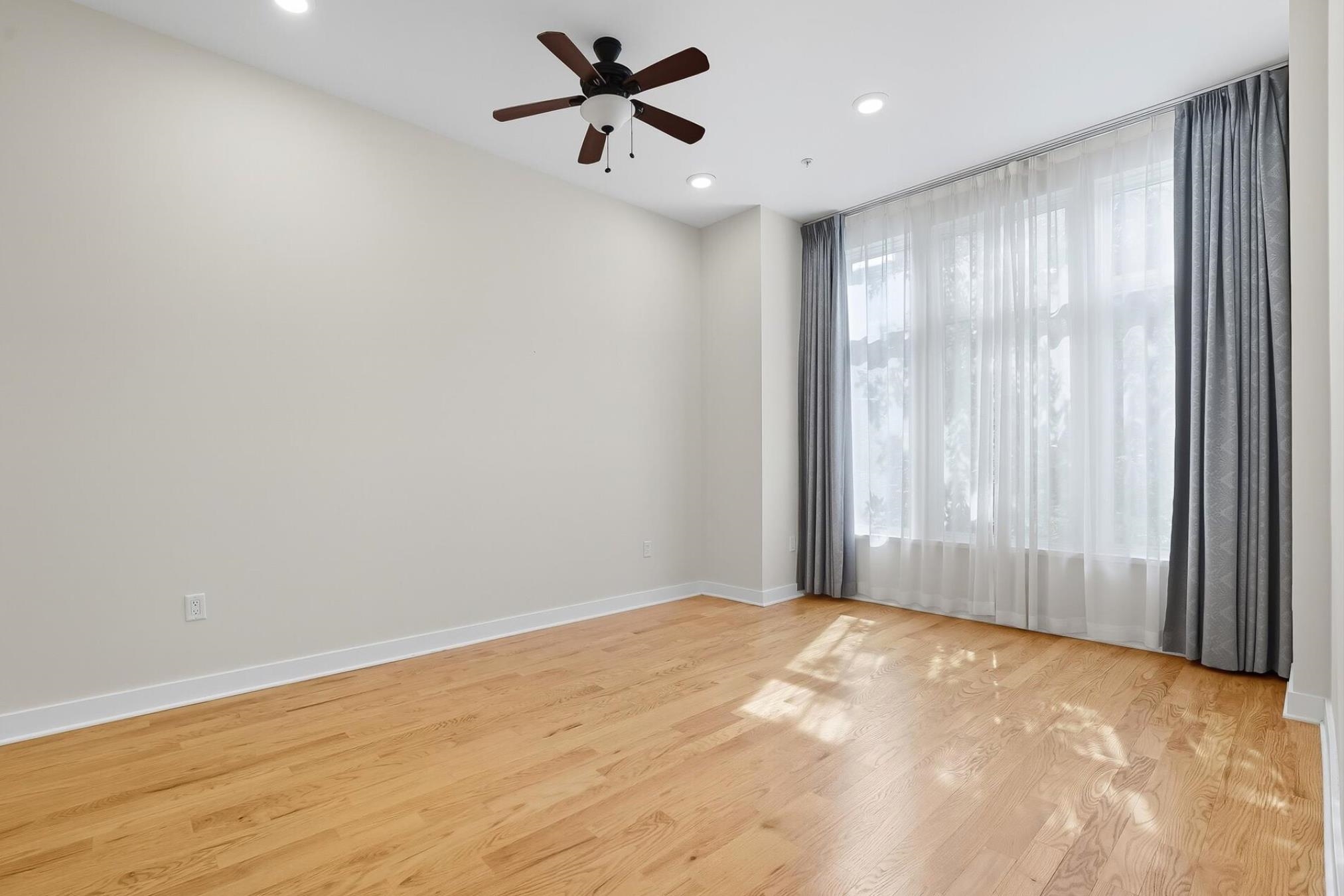 251 NEWARK AVE Unit: 2-C