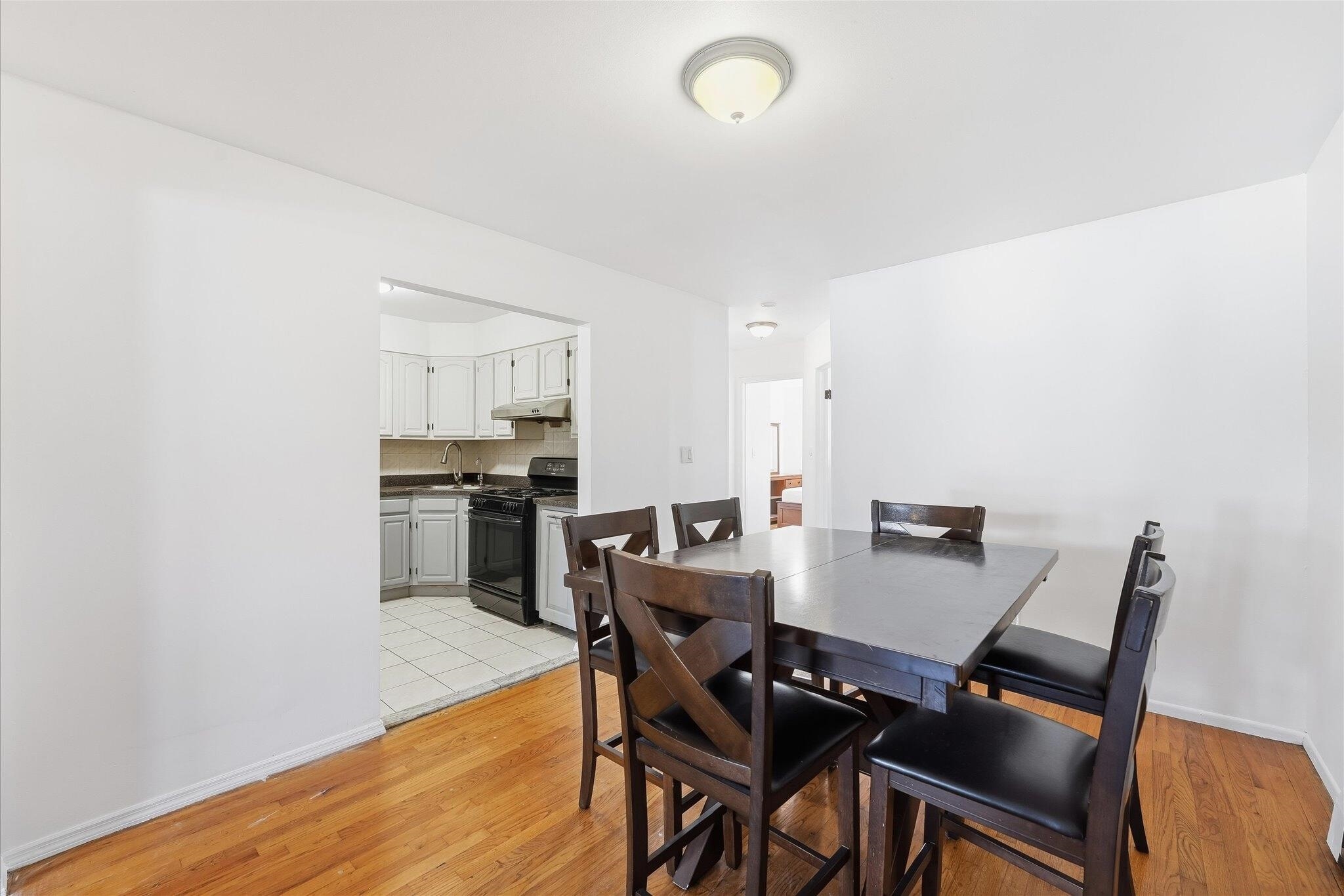 41 ALAN TERRACE Unit: 1