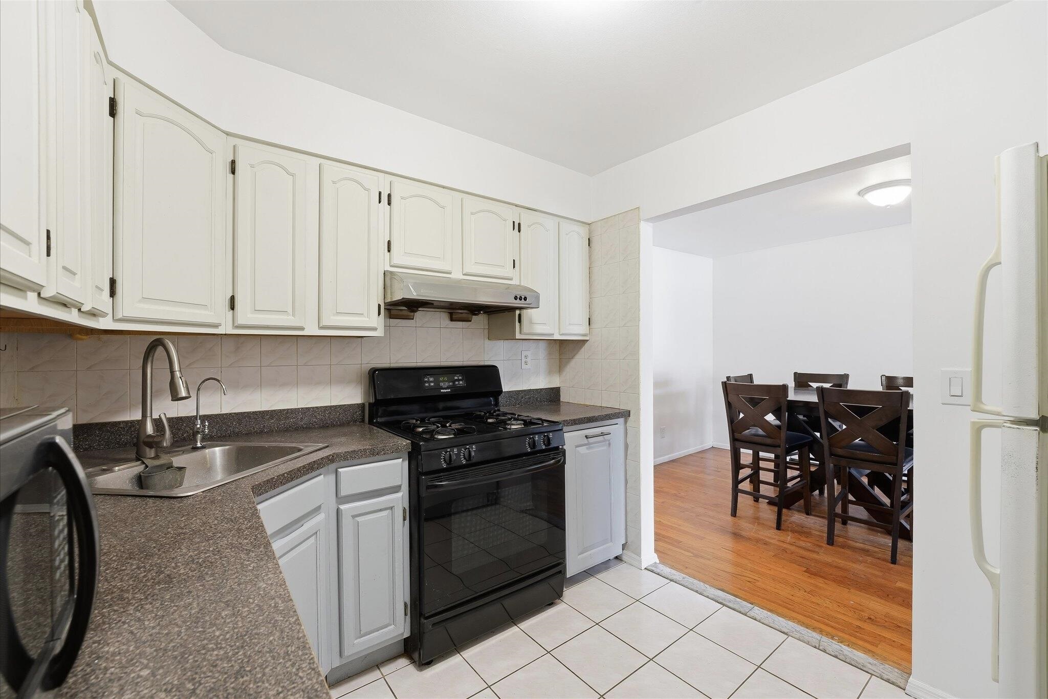 41 ALAN TERRACE Unit: 1