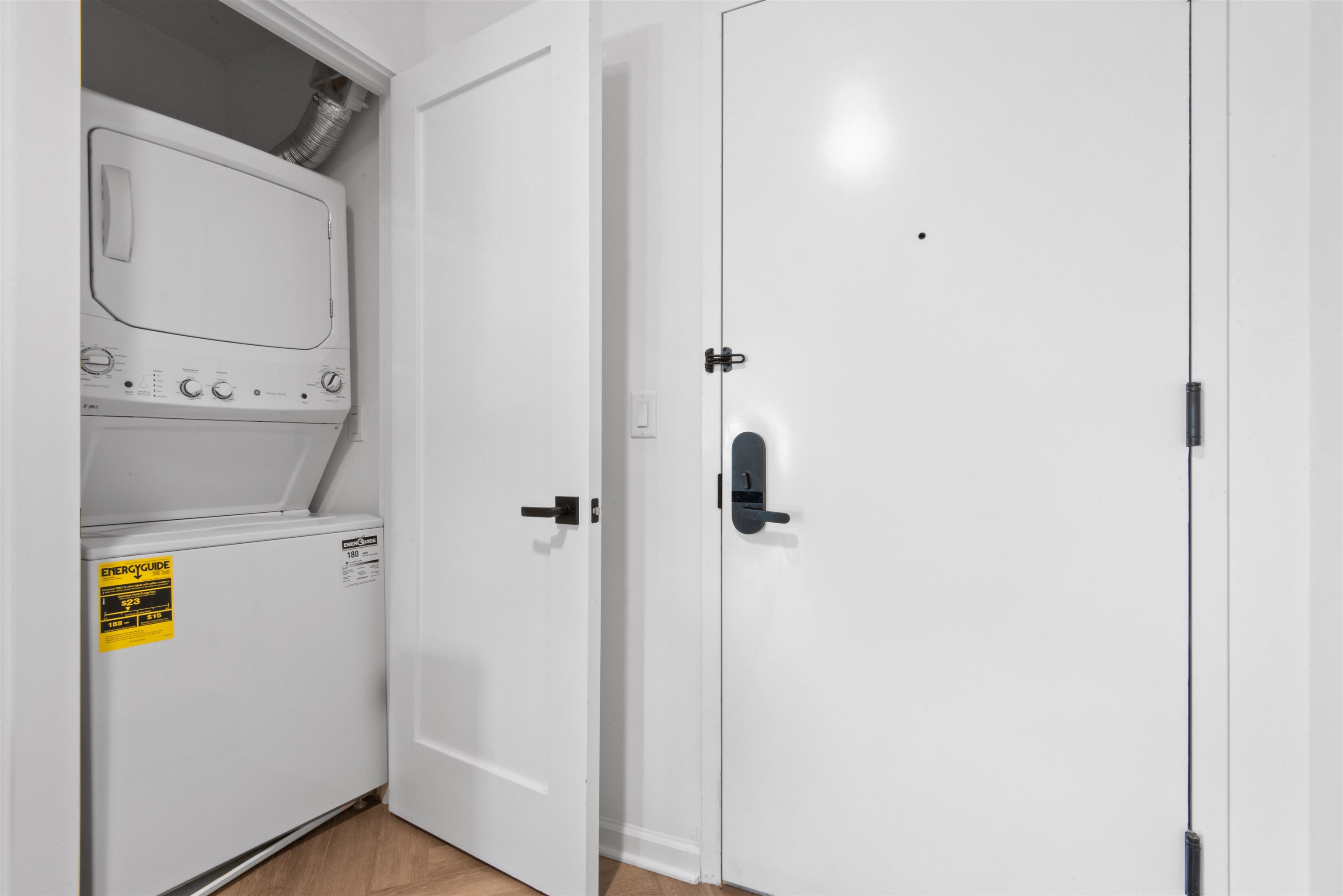 142 CHARLES ST Unit: 3C