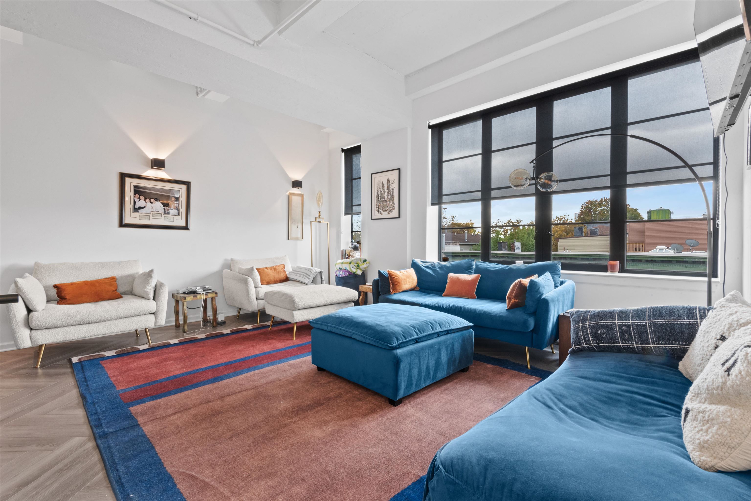 142 CHARLES ST Unit: 3C