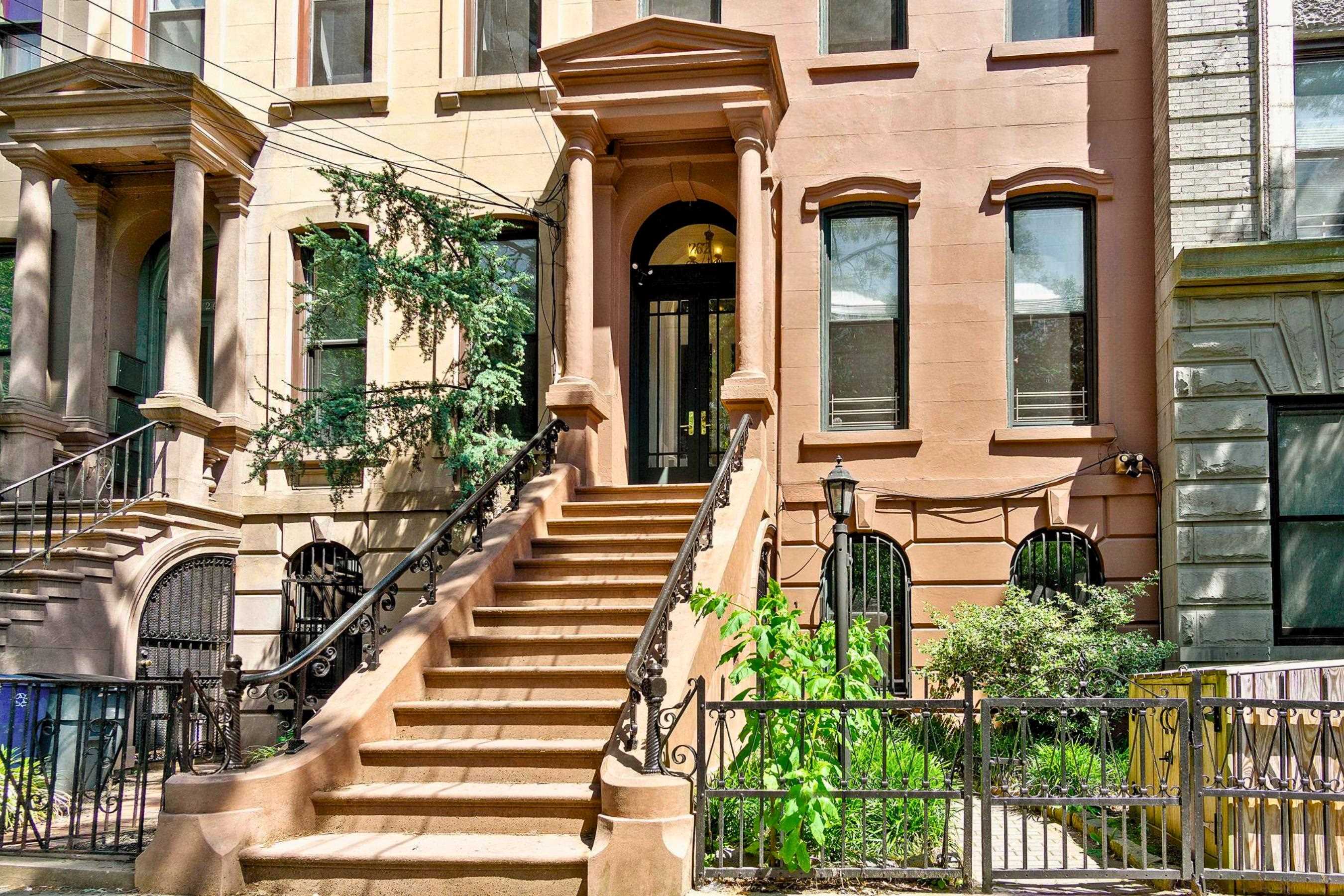 262 BARROW ST Unit: 3