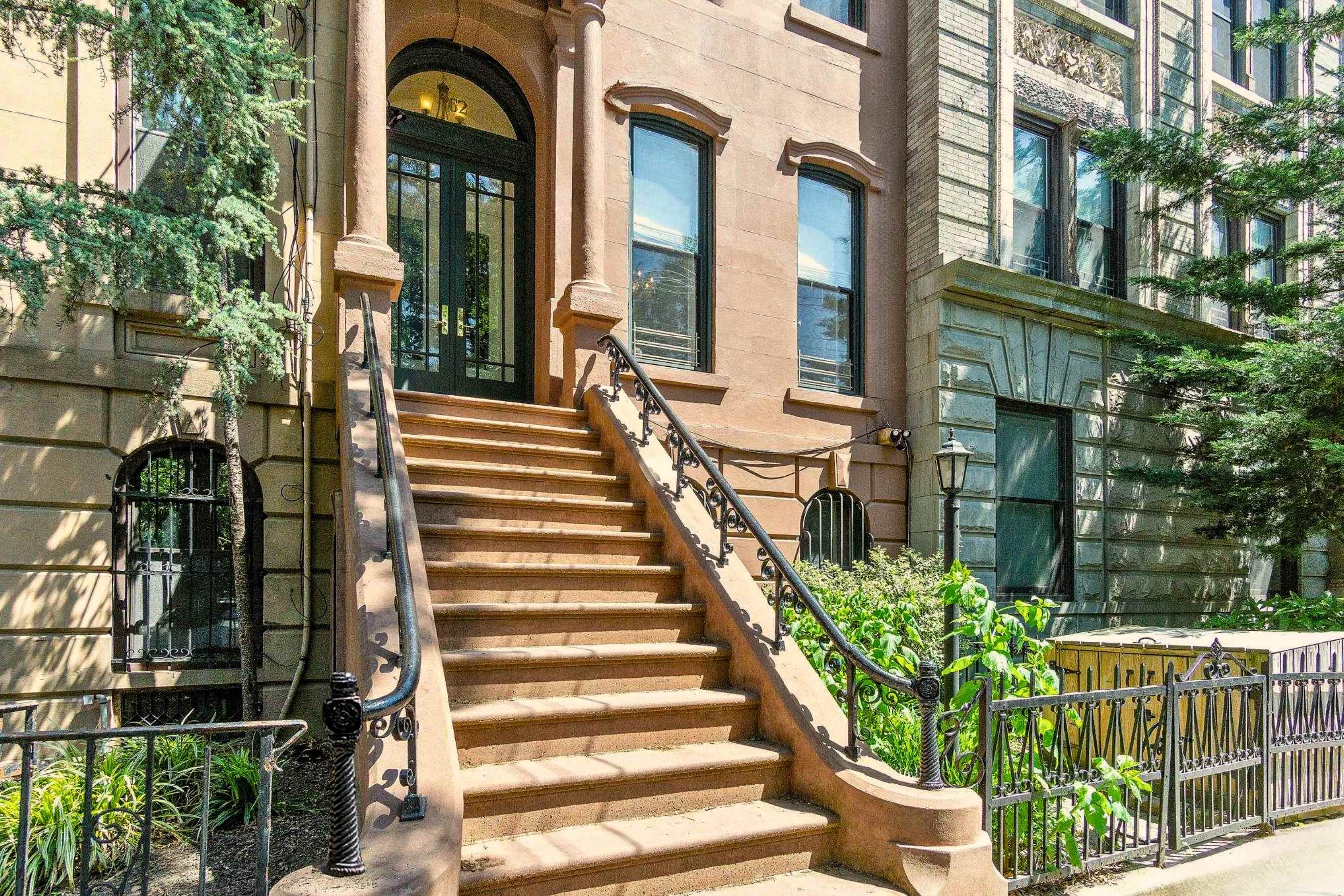 262 BARROW ST Unit: 3