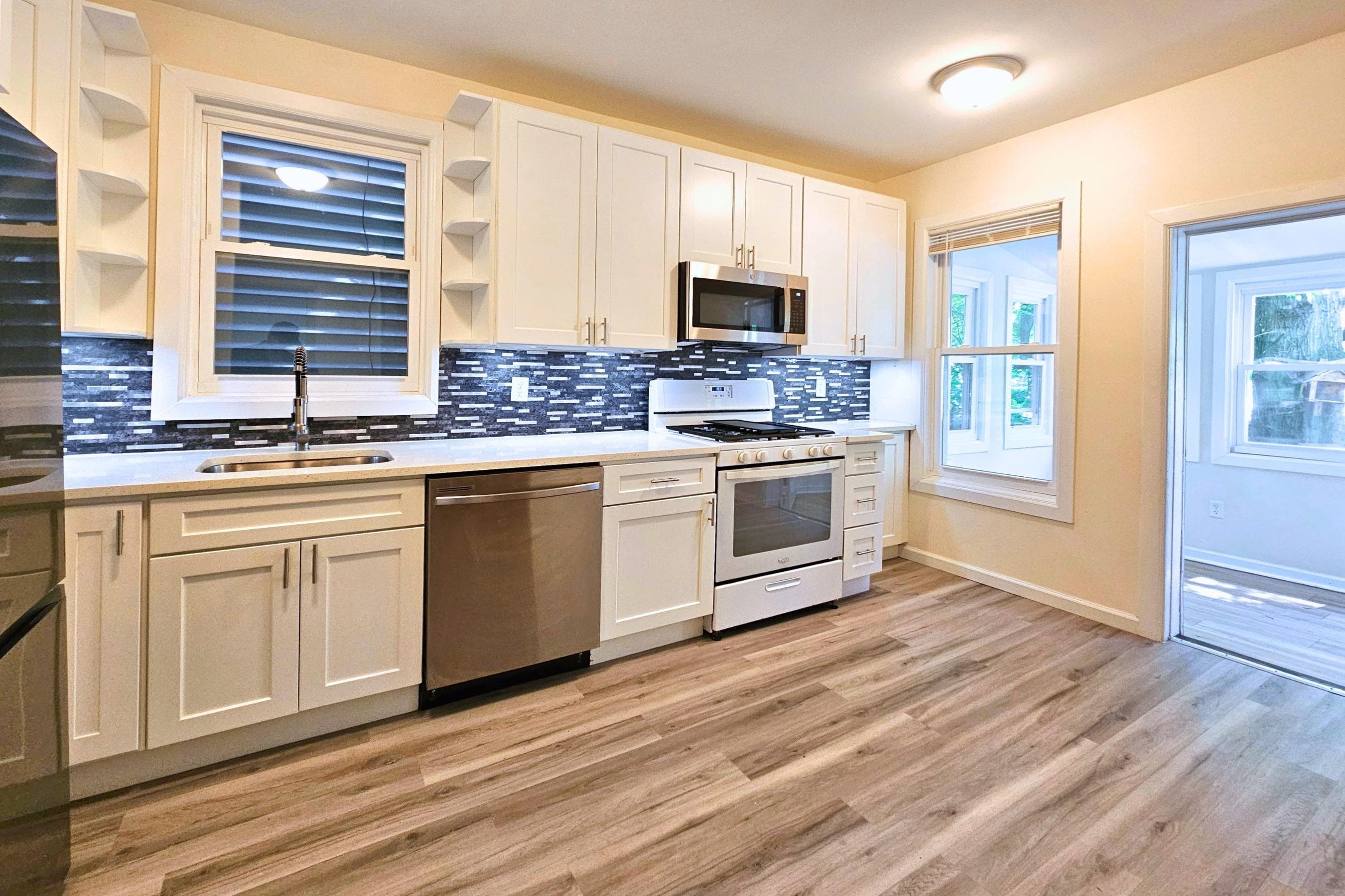 45 GAUTIER AVE Unit: 1