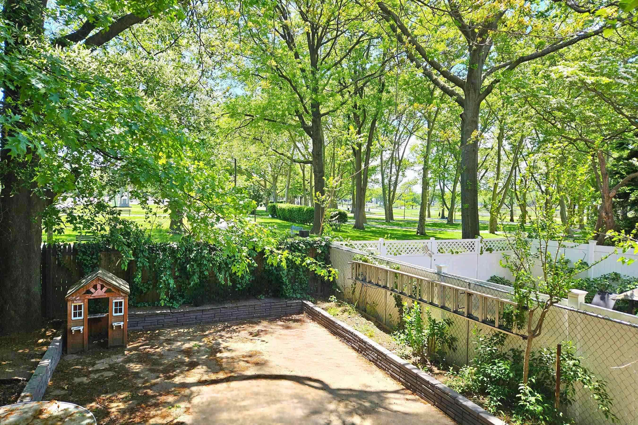 45 GAUTIER AVE Unit: 1