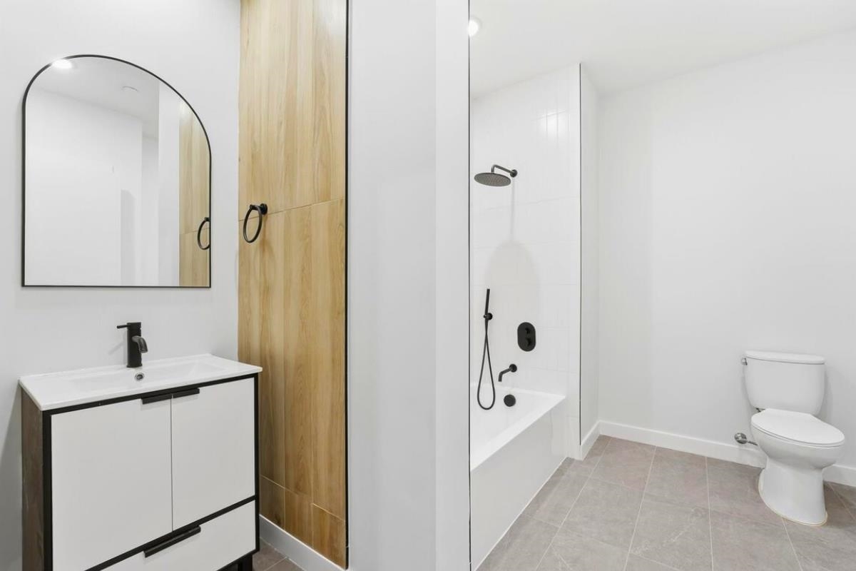 35 ORCHARD ST Unit: 303