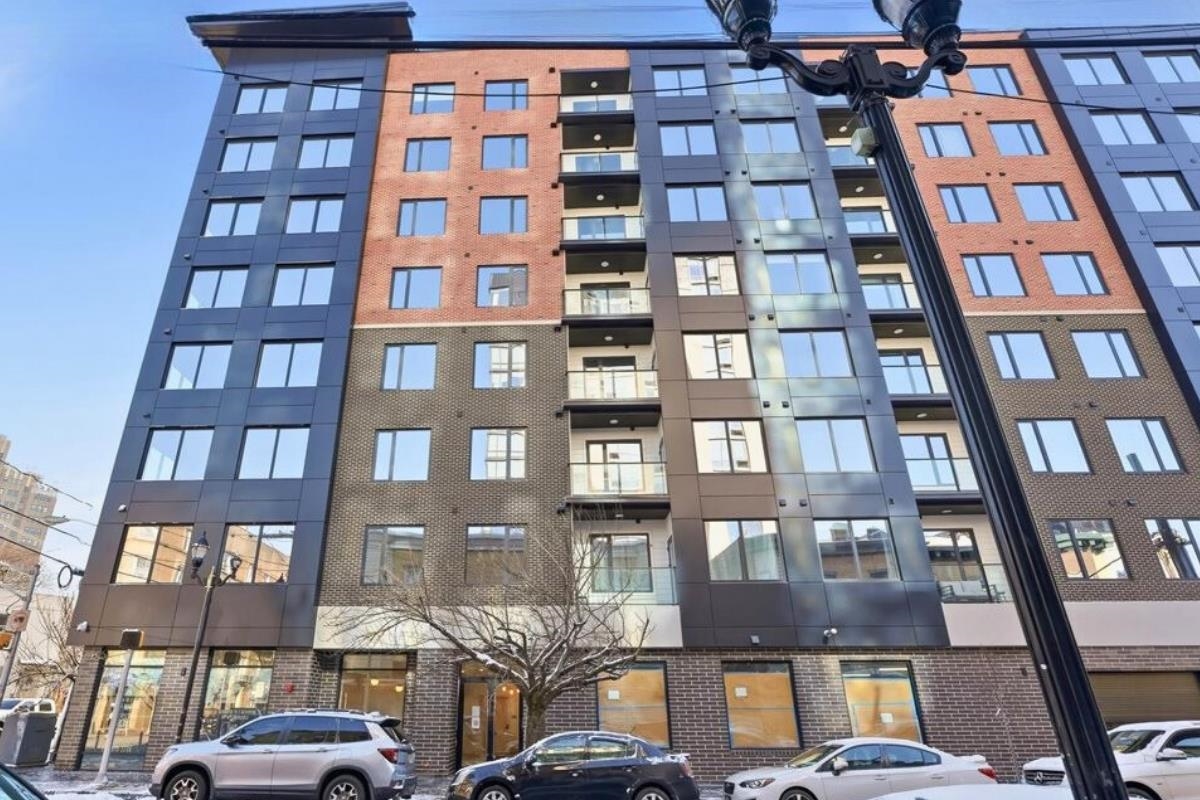 35 ORCHARD ST Unit: 303