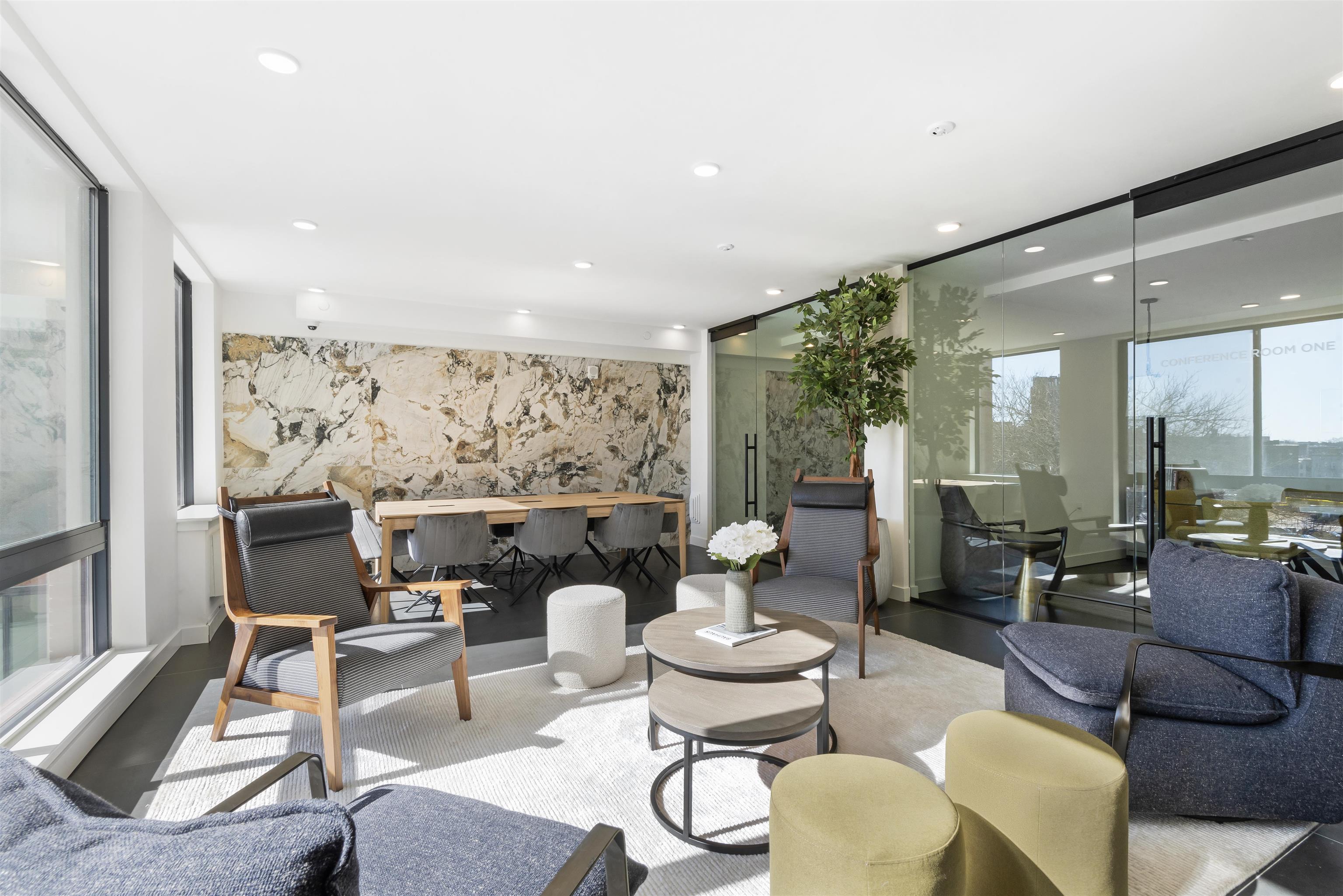 55 JORDAN AVE Unit: 3815