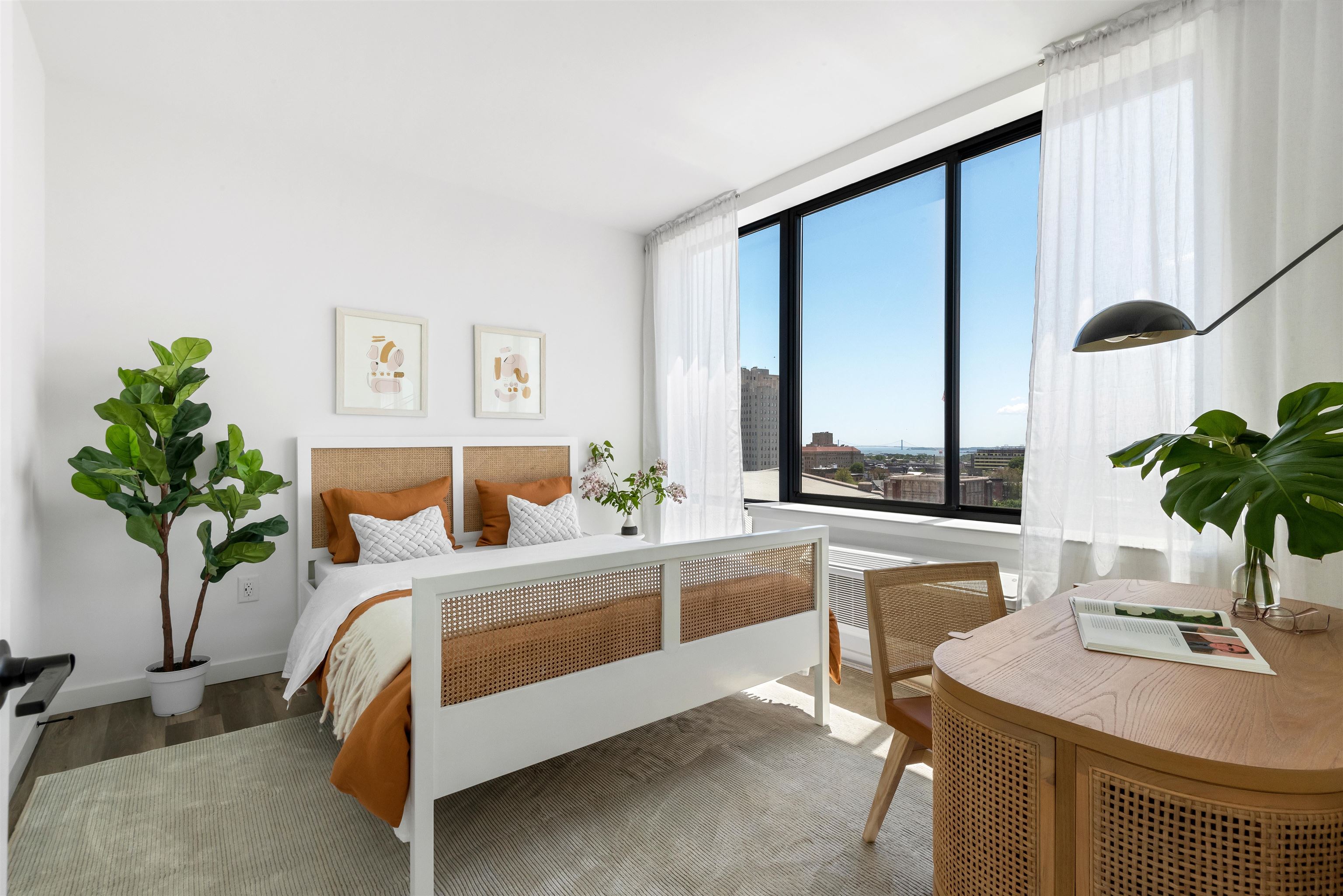 55 JORDAN AVE Unit: 2902