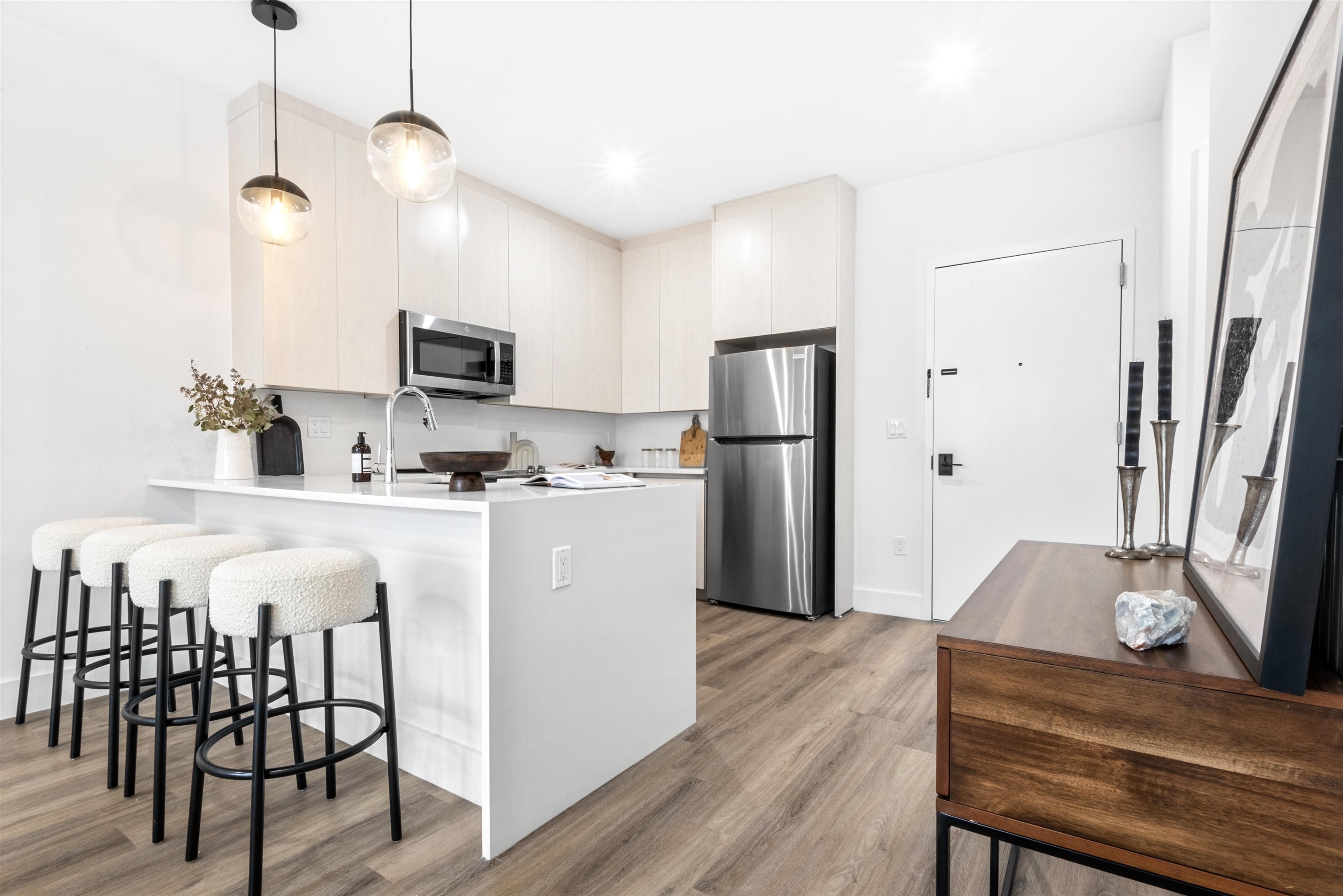 99 STORMS AVE Unit: 7604