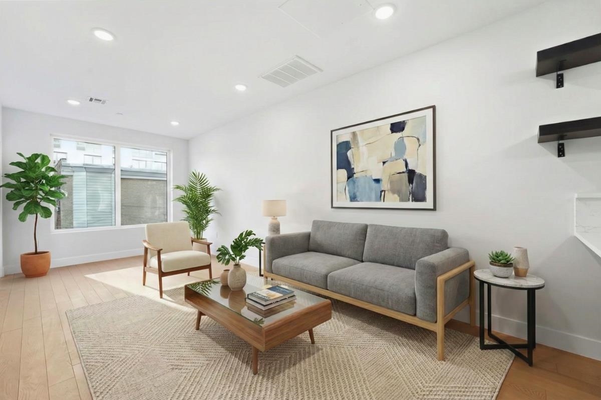 35 ORCHARD ST Unit: 303