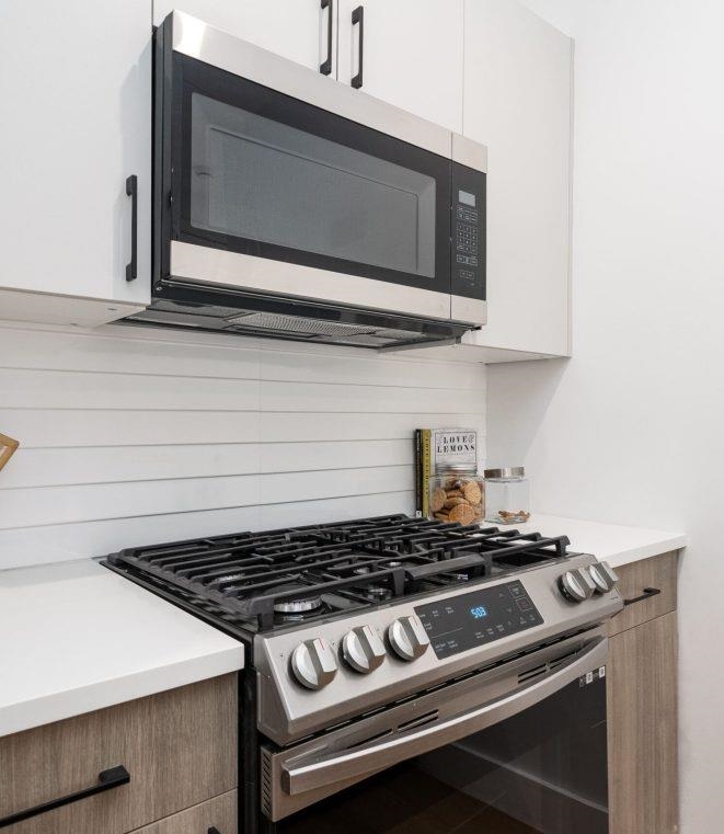 545 MARTIN LUTHER KING JR DR Unit: 409