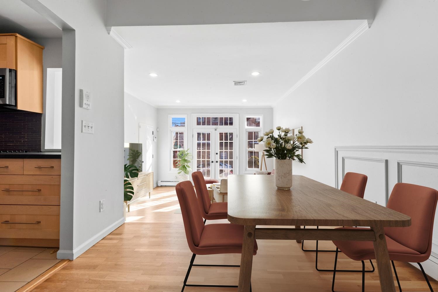 296 3RD ST Unit: 7