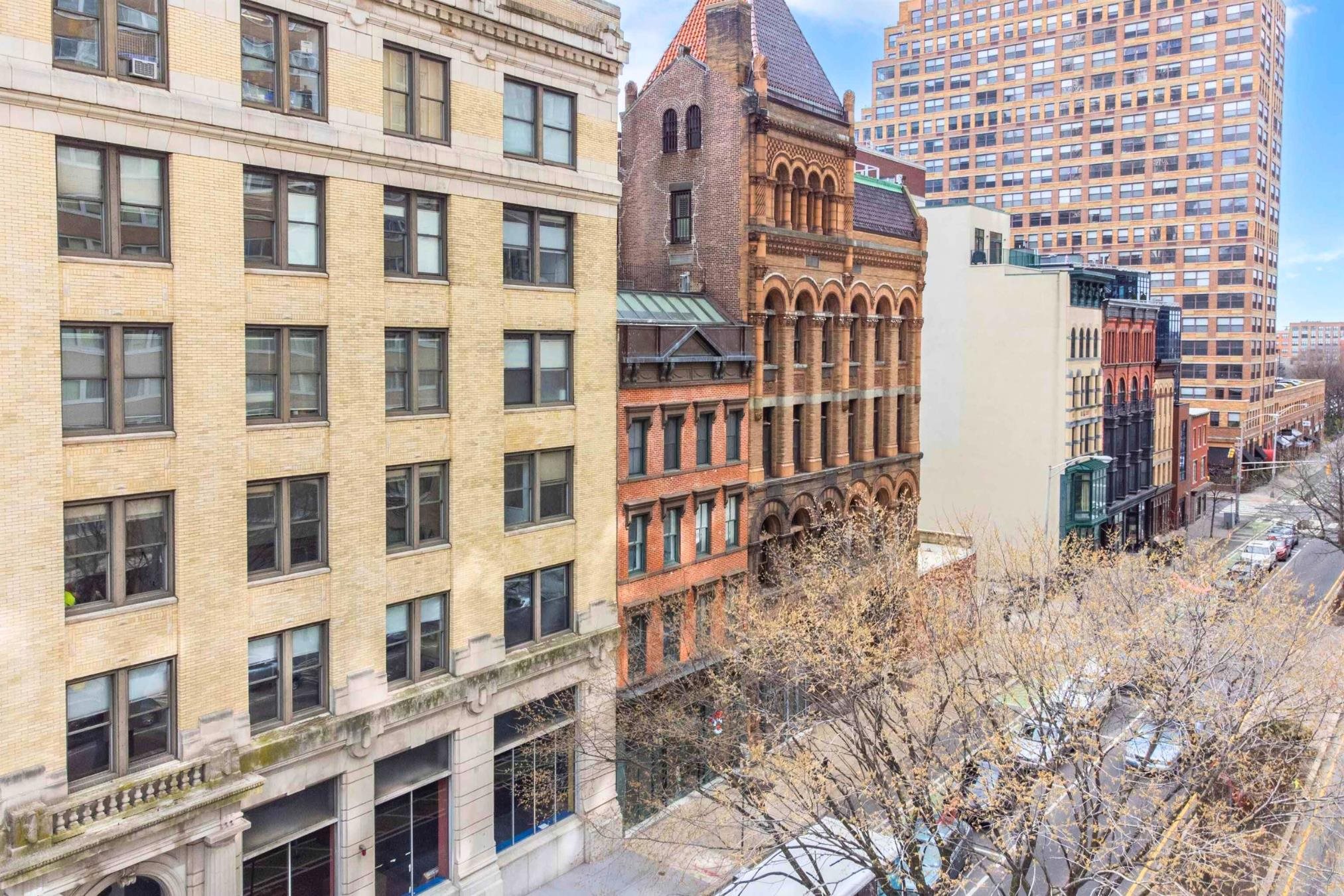 81 MONTGOMERY ST Unit: 7