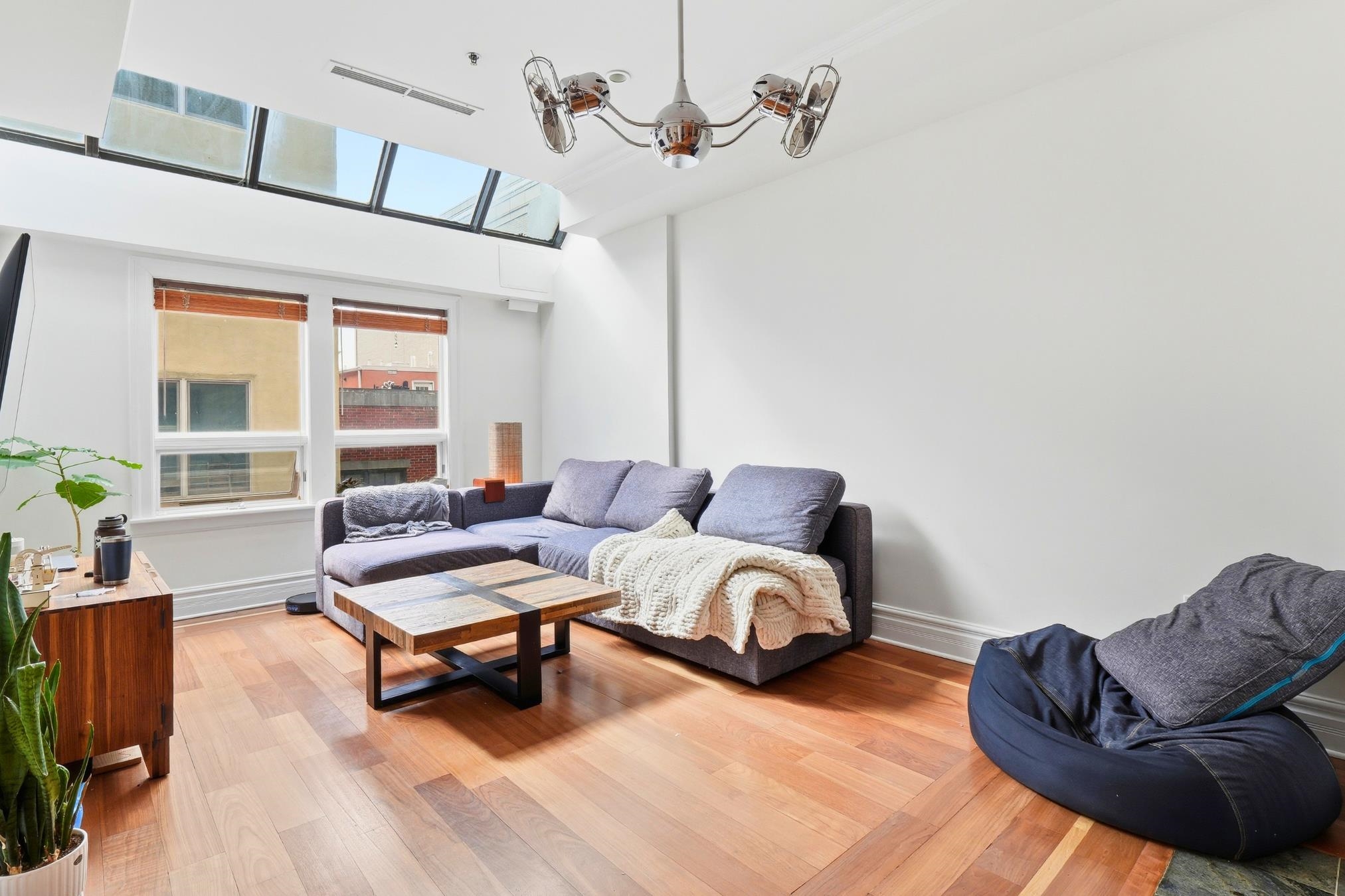 81 MONTGOMERY ST Unit: 7