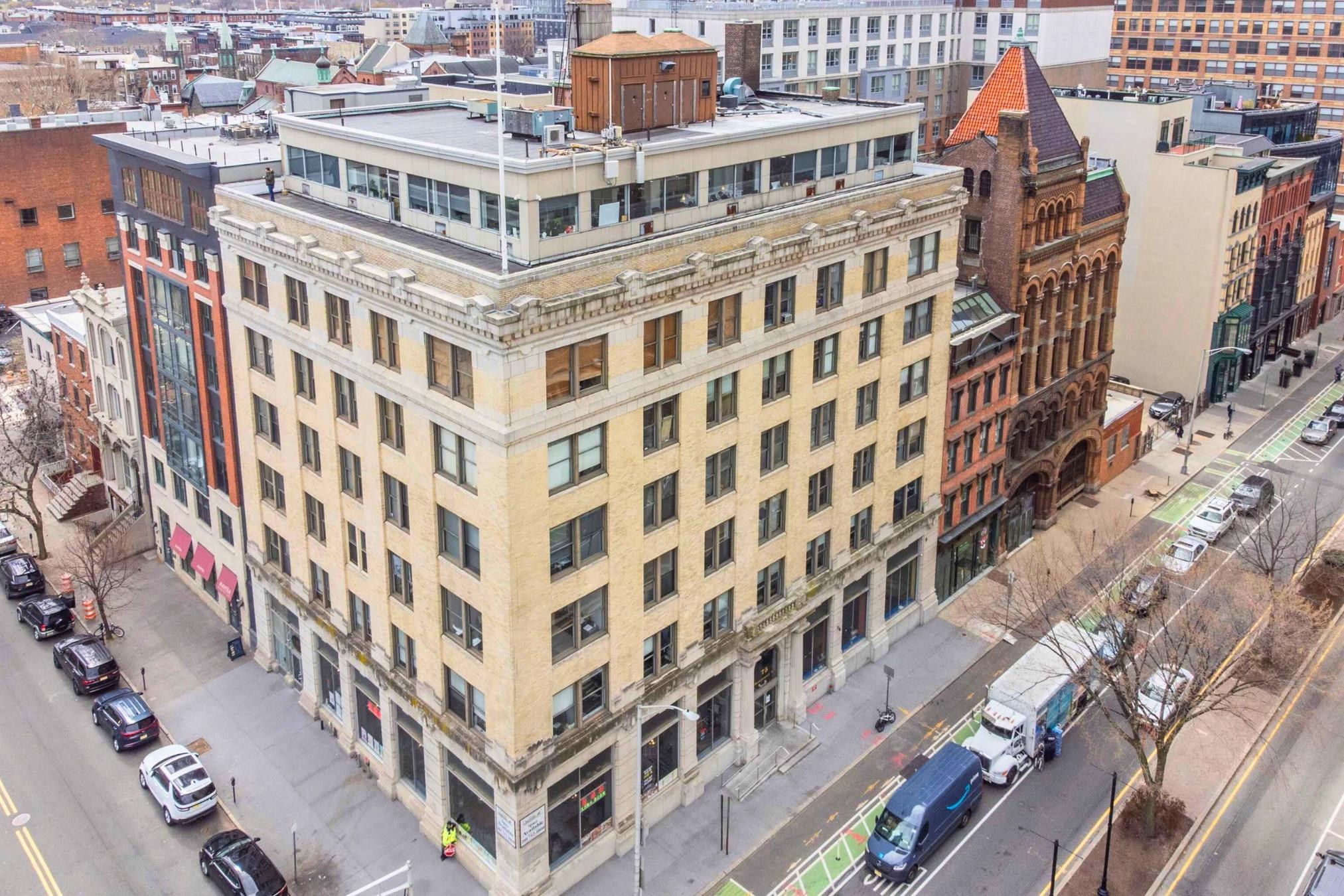81 MONTGOMERY ST Unit: 7