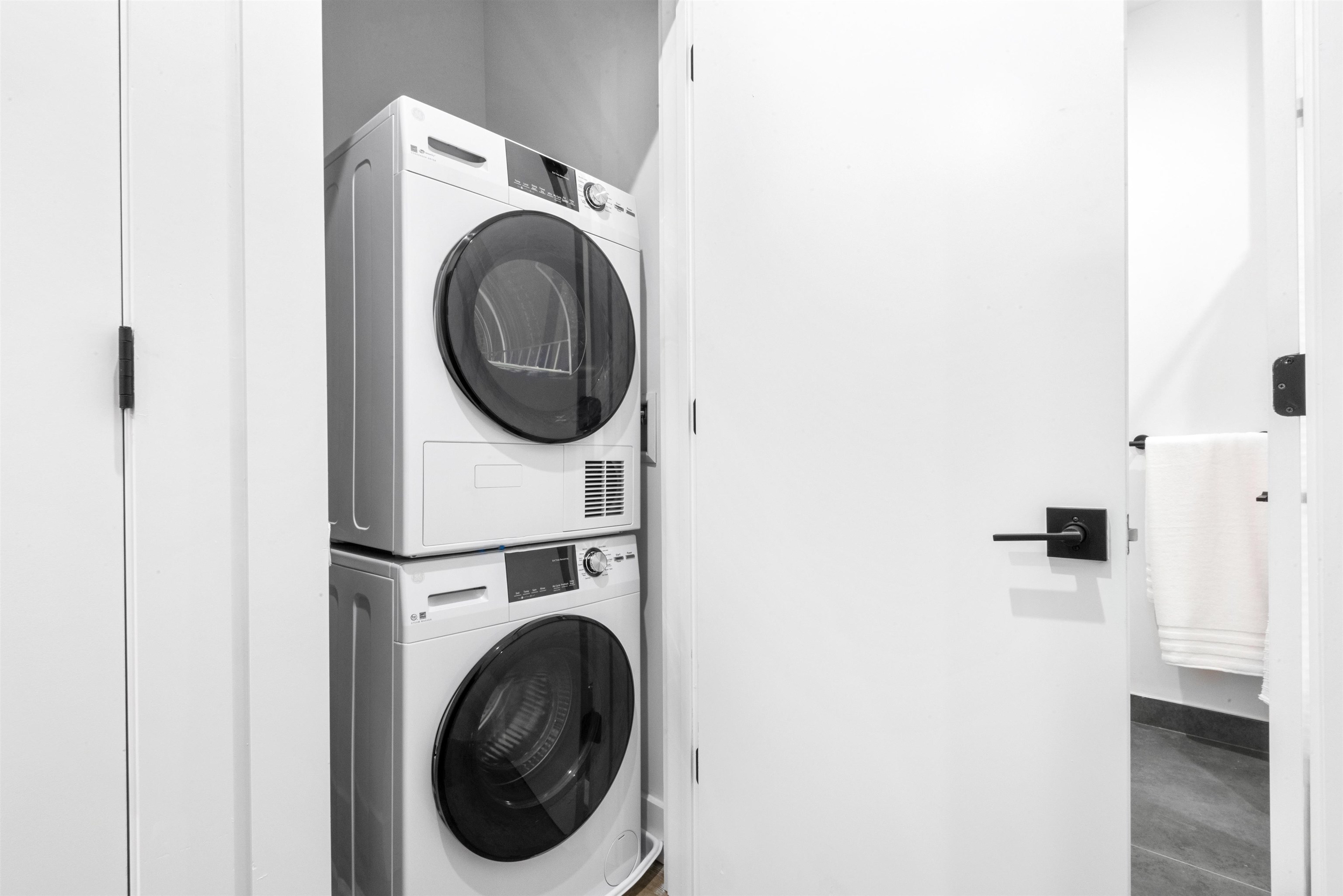 99 STORMS AVE Unit: 4041