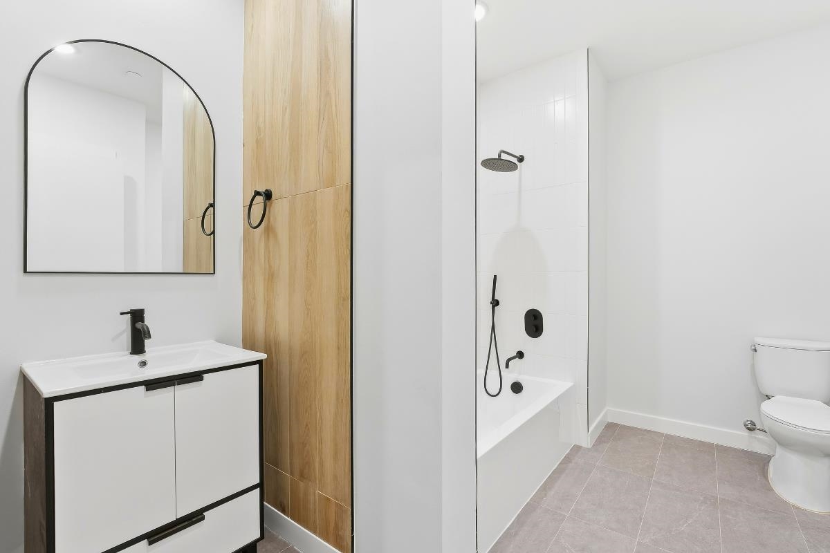 35 ORCHARD ST Unit: 303