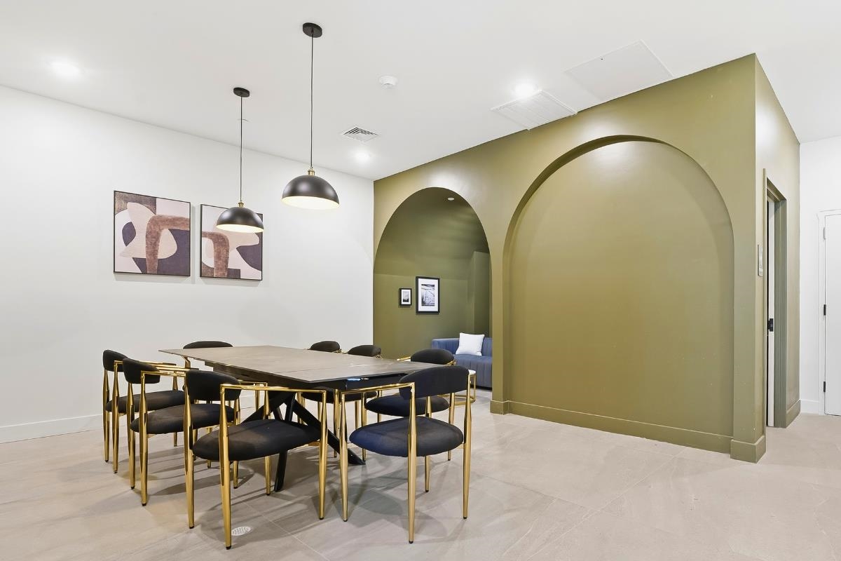 35 ORCHARD ST Unit: 303