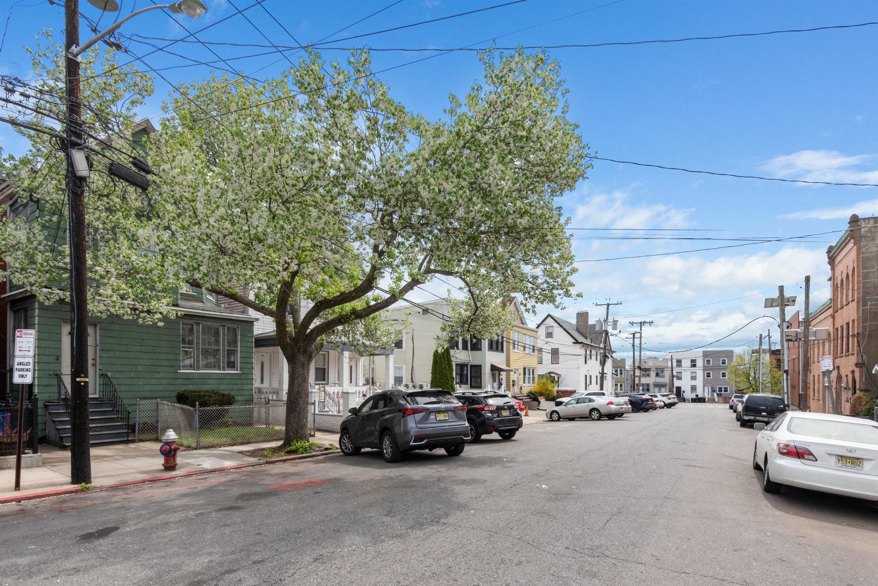26 WINFIELD AVE