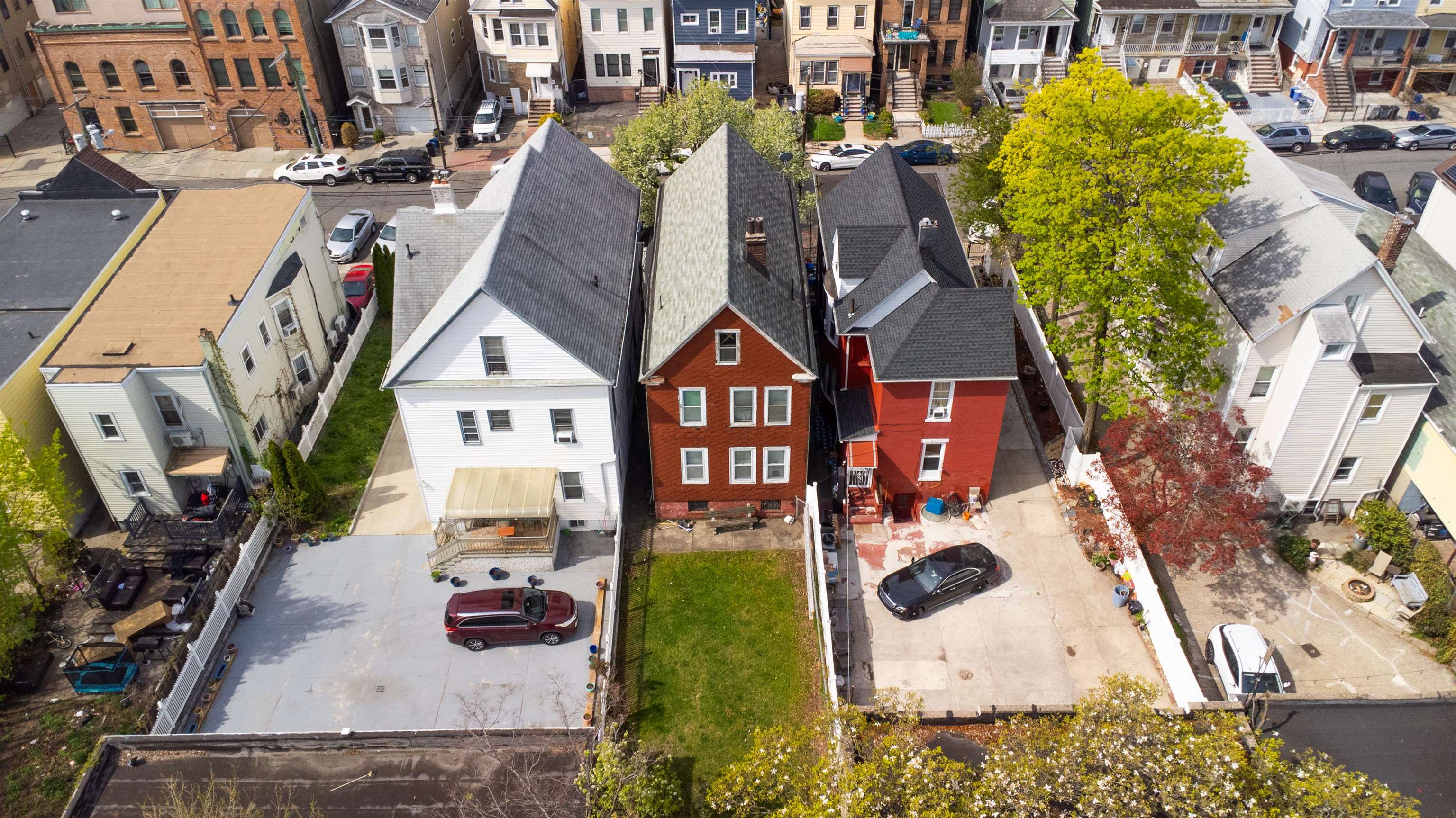 26 WINFIELD AVE